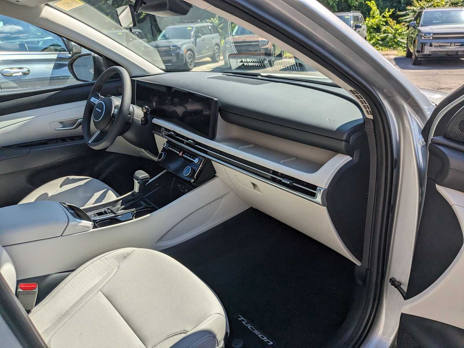 new 2025 Hyundai Tucson car, priced at $32,925