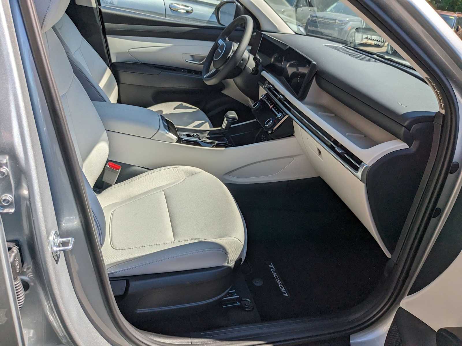 new 2025 Hyundai Tucson car, priced at $32,925