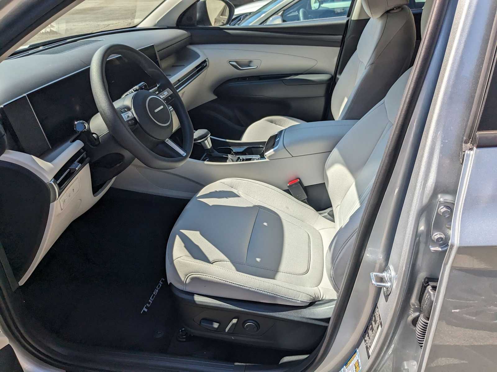 new 2025 Hyundai Tucson car, priced at $32,925