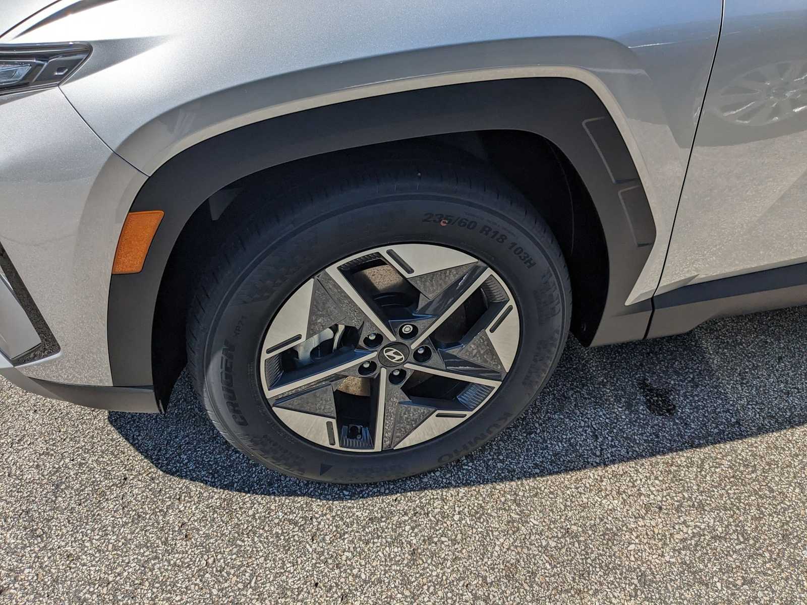 new 2025 Hyundai Tucson car, priced at $32,925