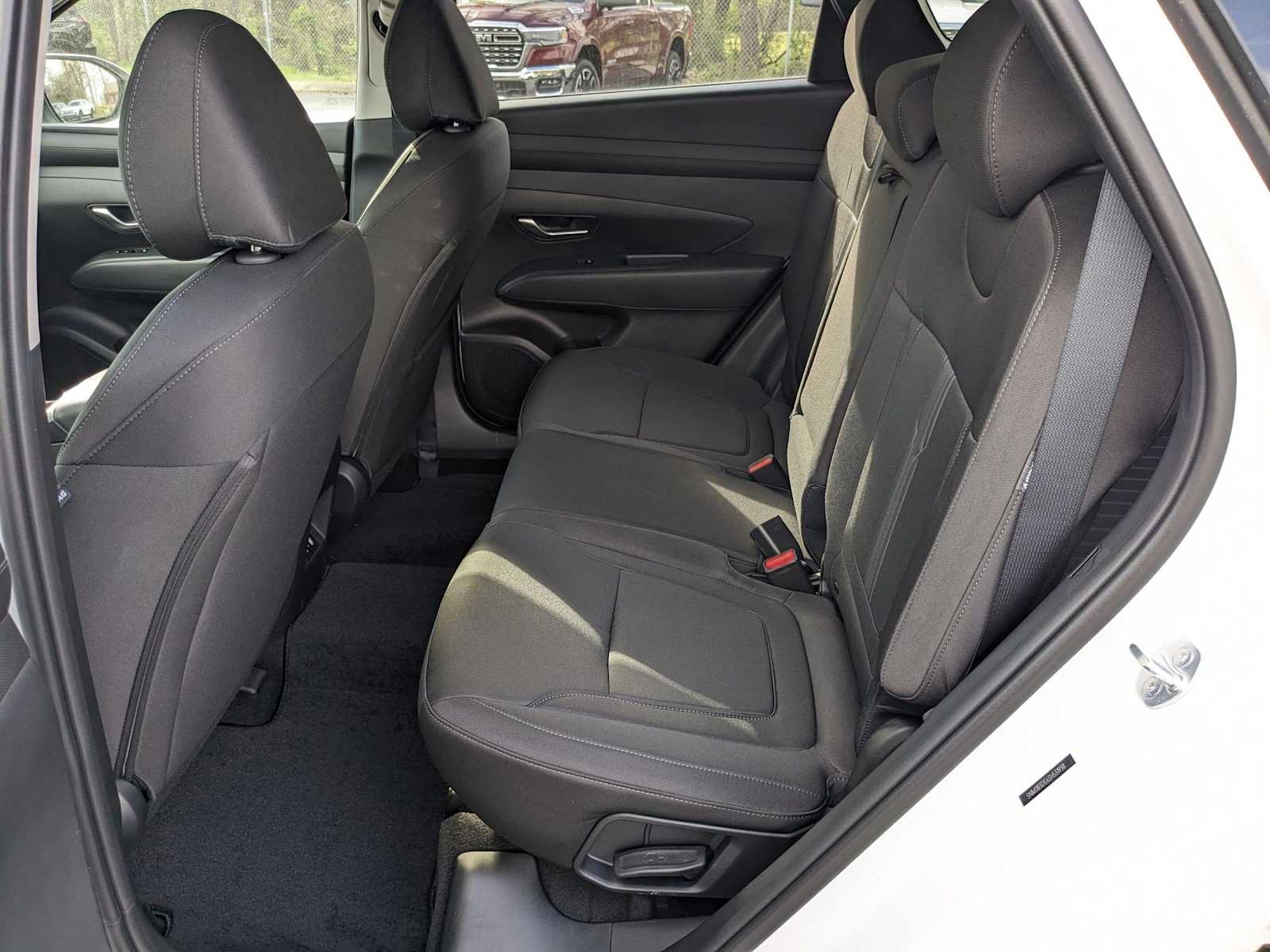 new 2025 Hyundai Tucson car, priced at $32,058