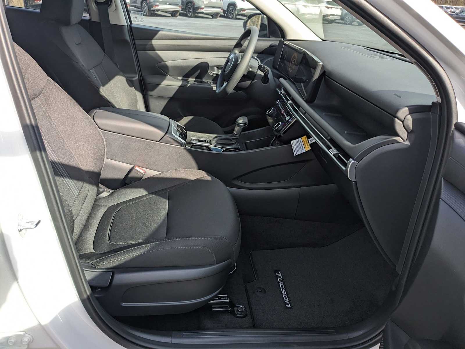 new 2025 Hyundai Tucson car, priced at $32,058