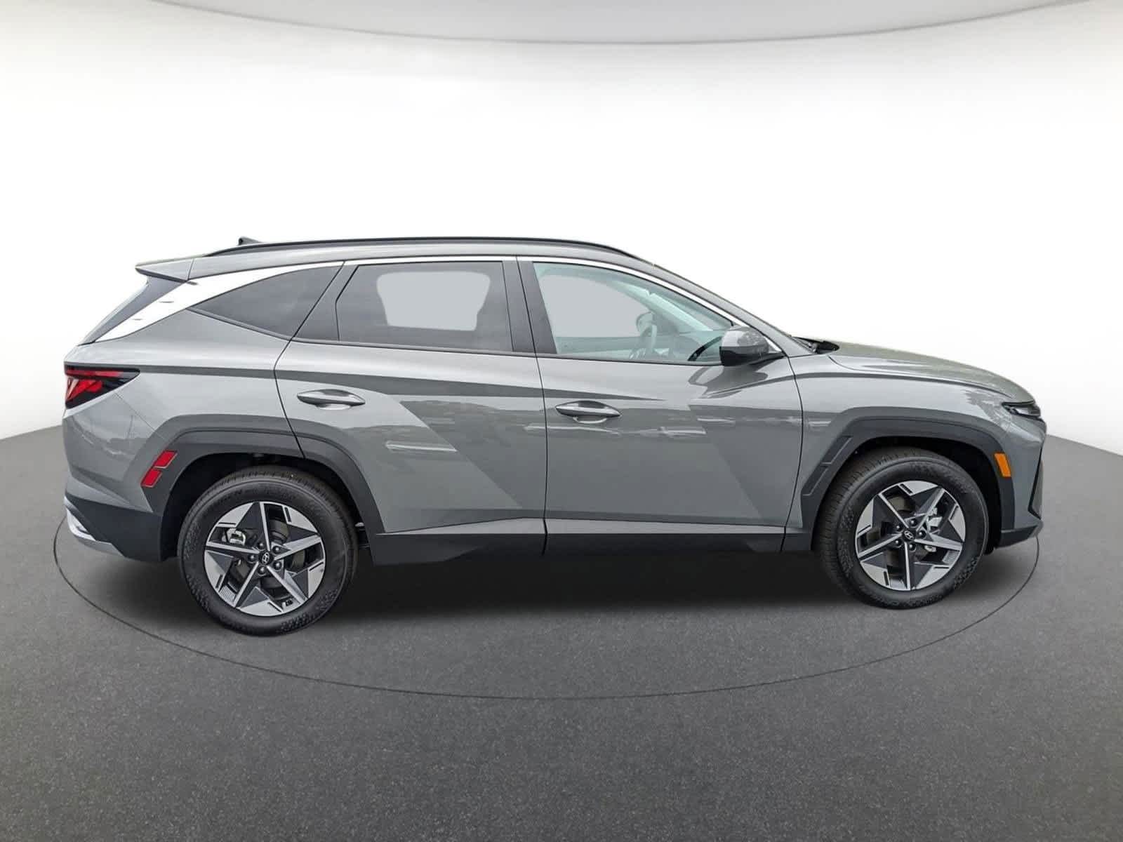 new 2025 Hyundai Tucson car, priced at $31,559