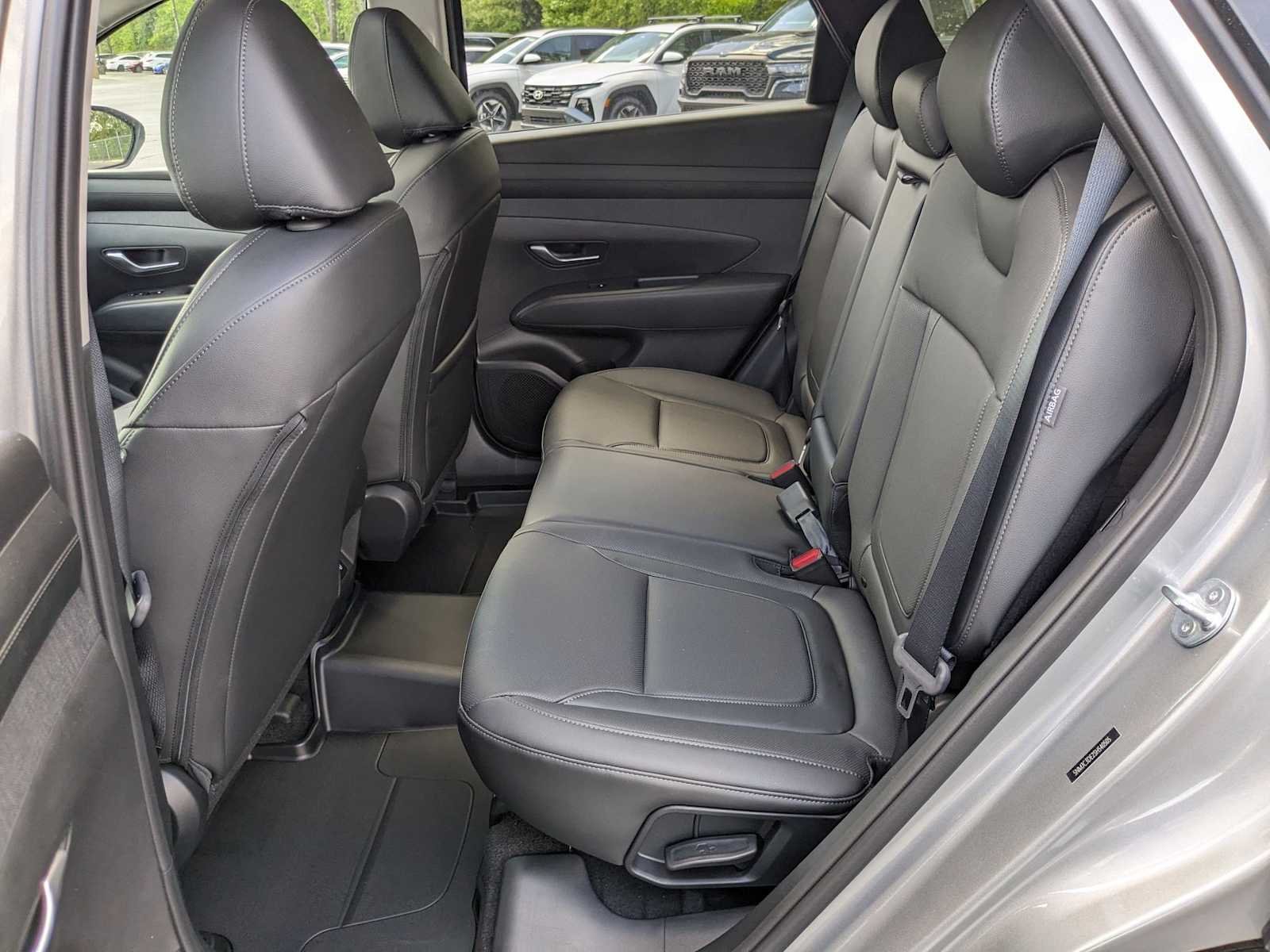 new 2025 Hyundai Tucson car, priced at $34,142