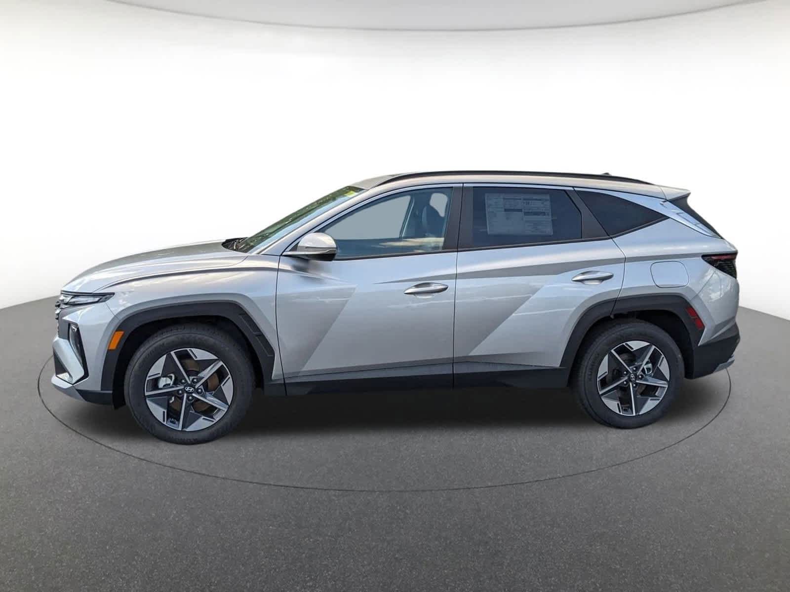 new 2025 Hyundai Tucson car, priced at $34,142