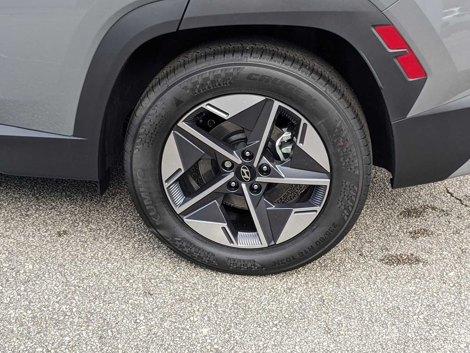 new 2025 Hyundai Tucson car, priced at $35,444