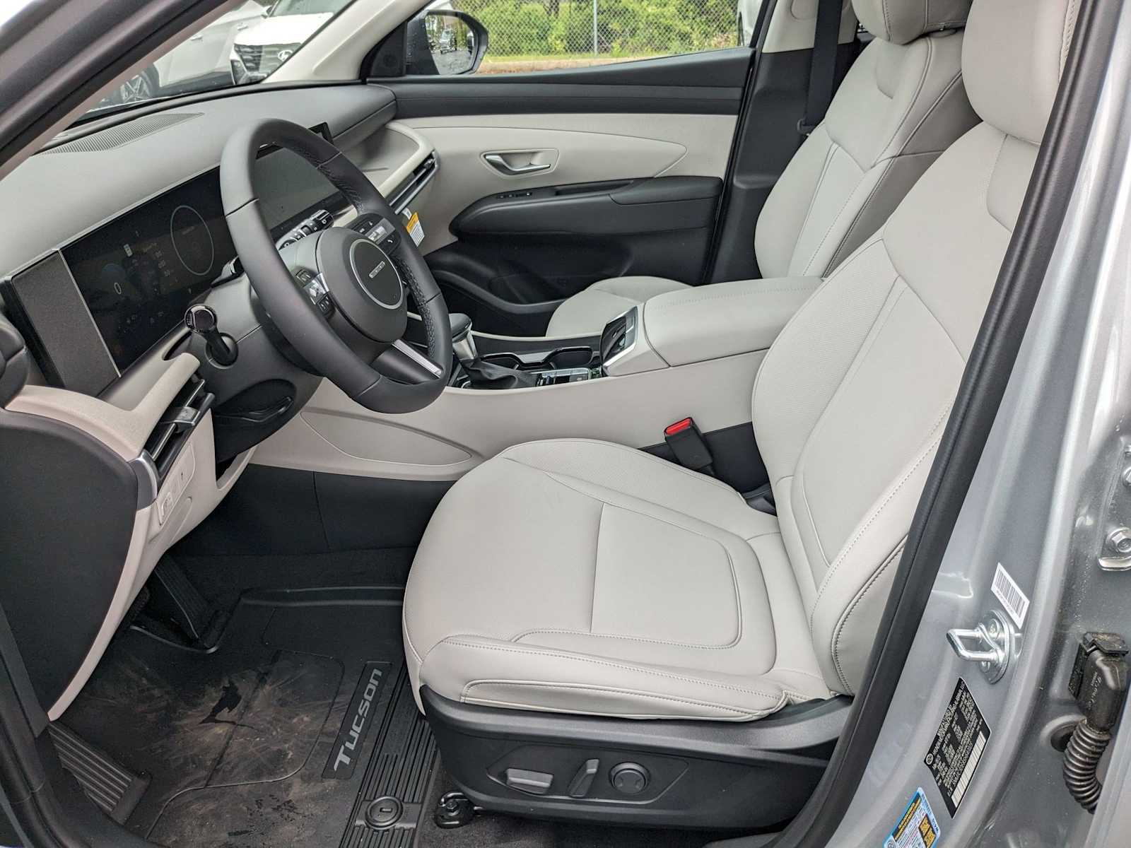 new 2025 Hyundai Tucson car, priced at $33,942