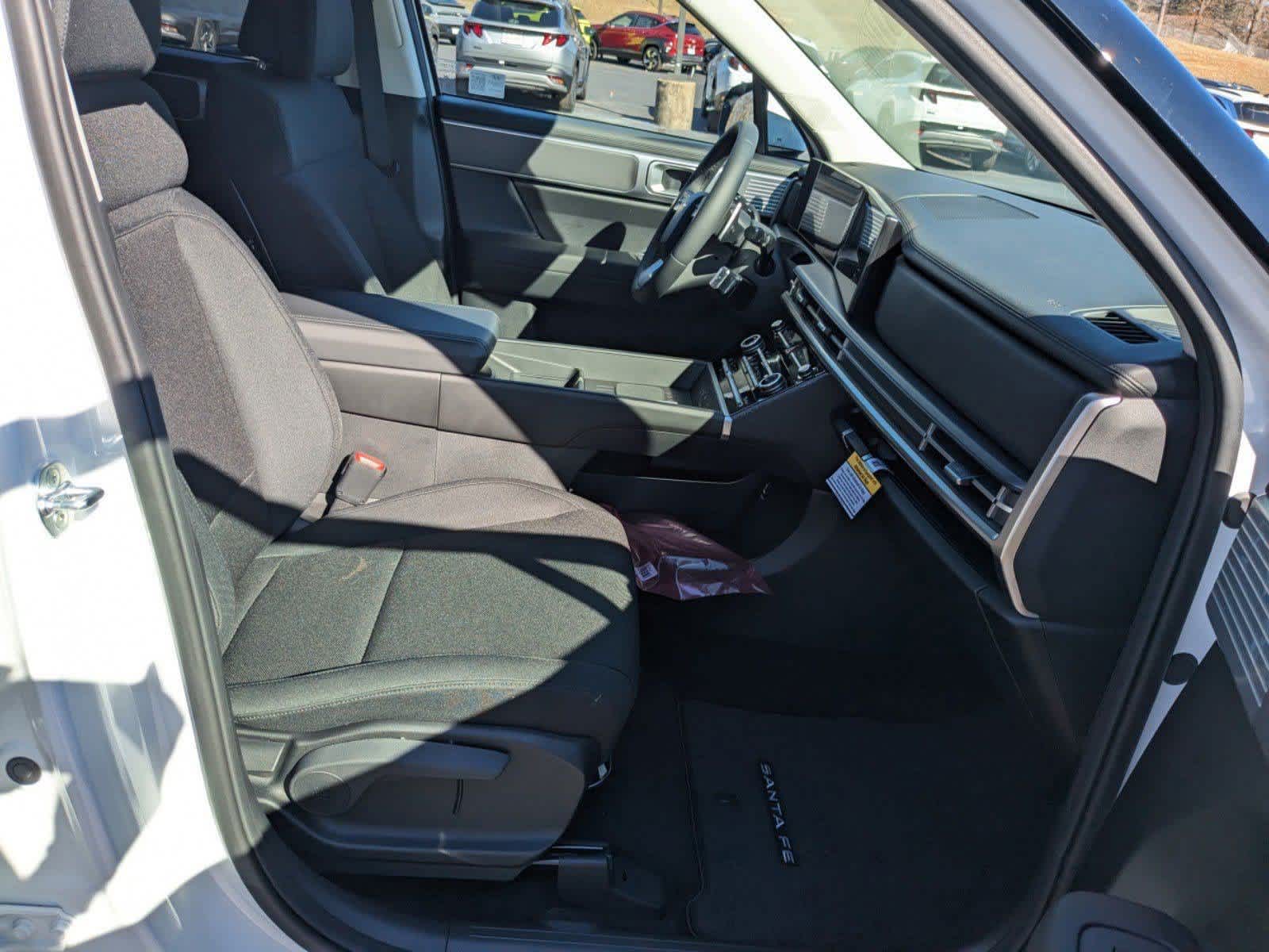 new 2025 Hyundai Santa Fe car, priced at $35,141