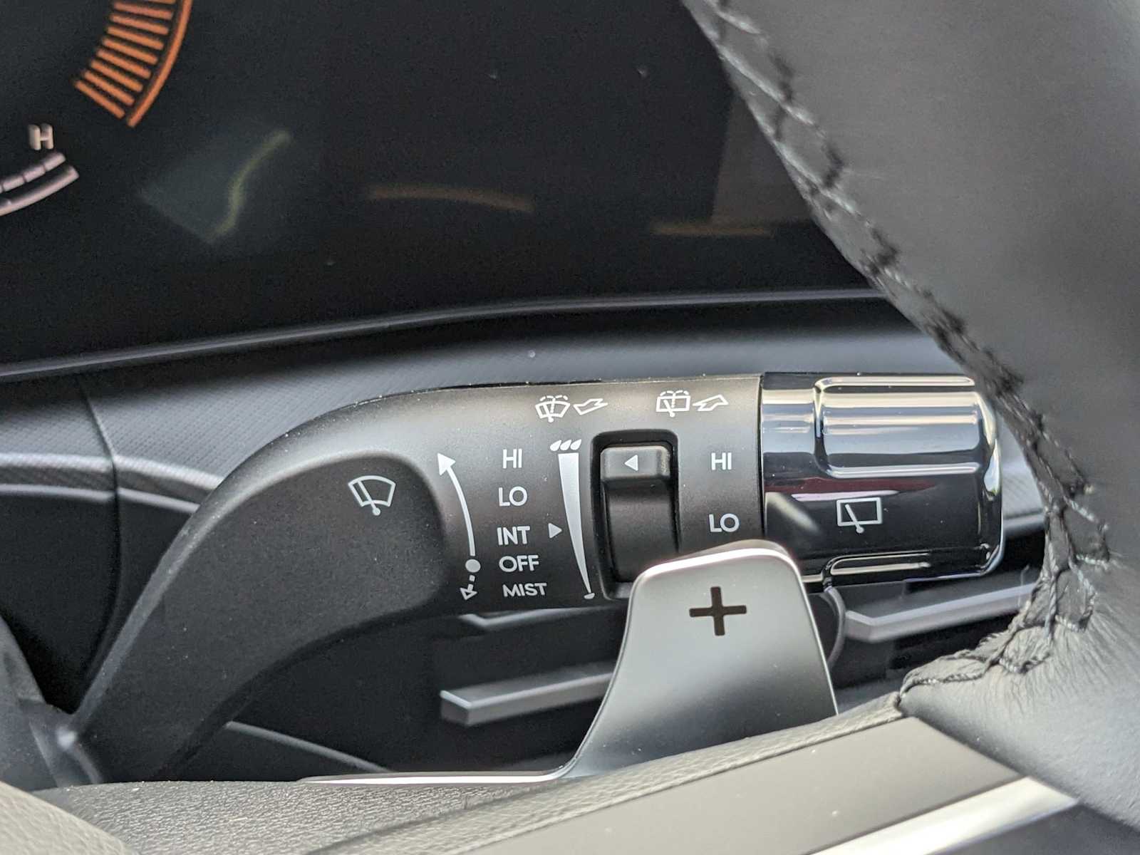 new 2025 Hyundai Santa Fe Hybrid car, priced at $40,159