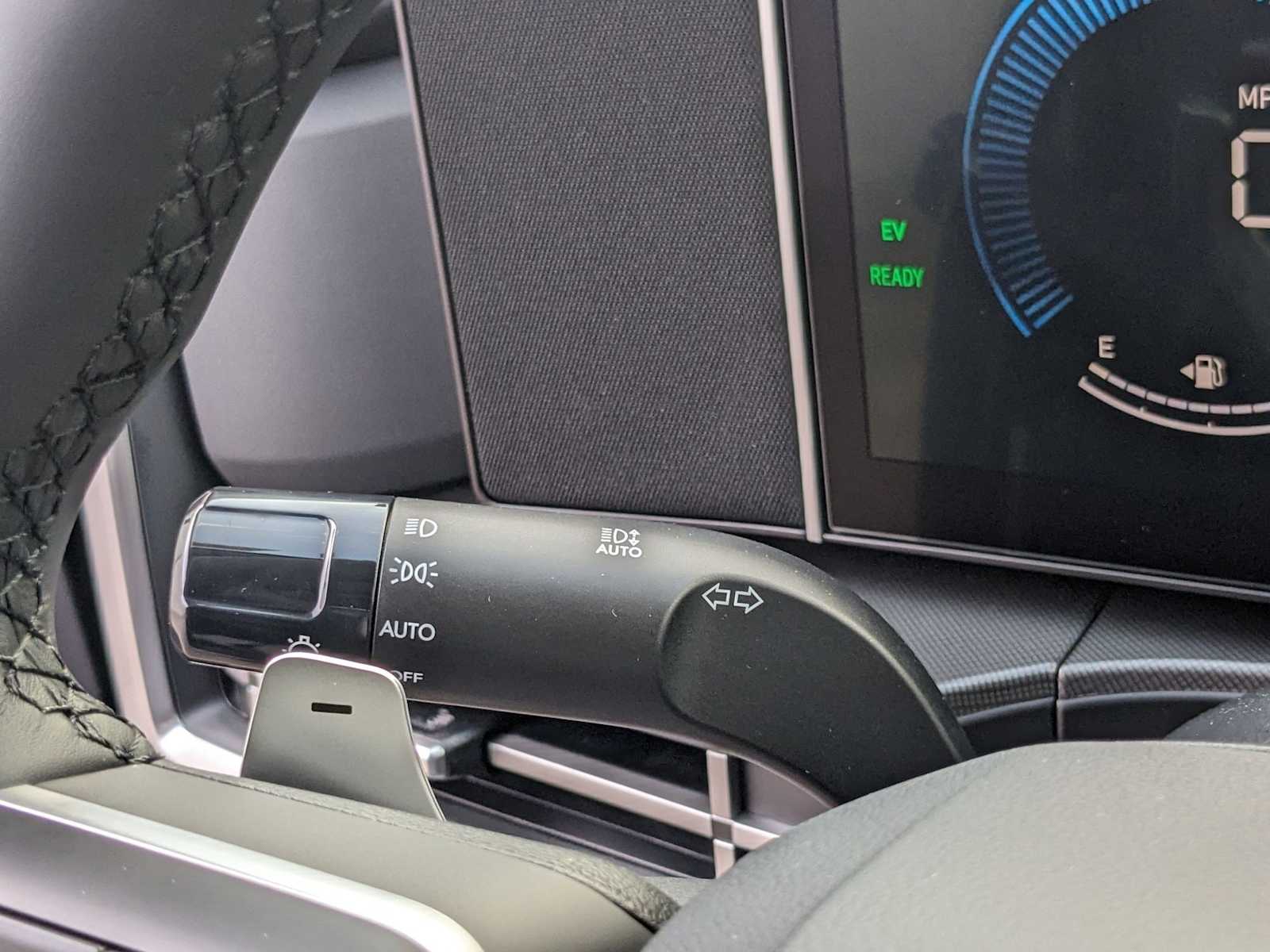 new 2025 Hyundai Santa Fe Hybrid car, priced at $40,159