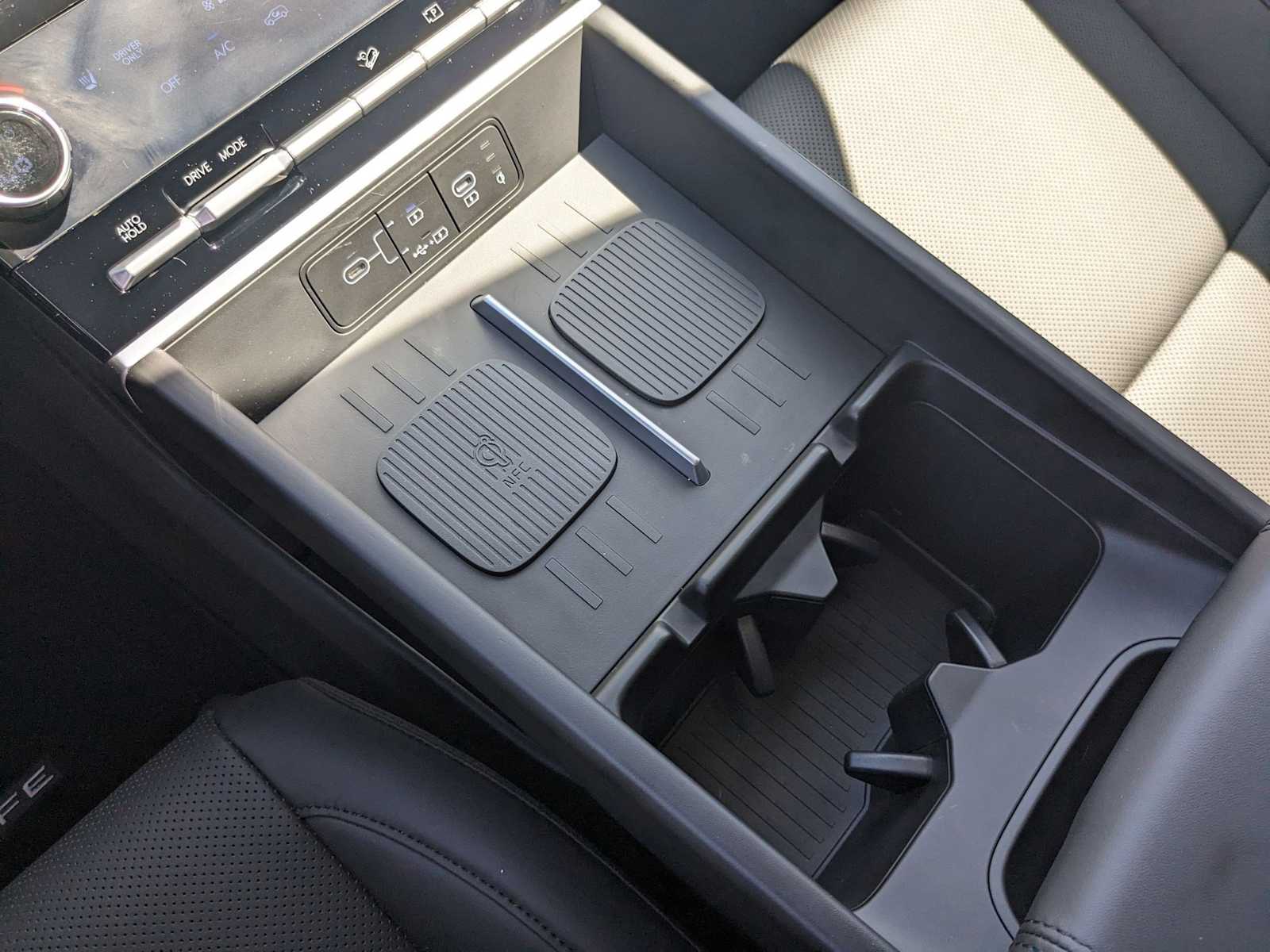 used 2025 Hyundai Santa Fe Hybrid car, priced at $35,800