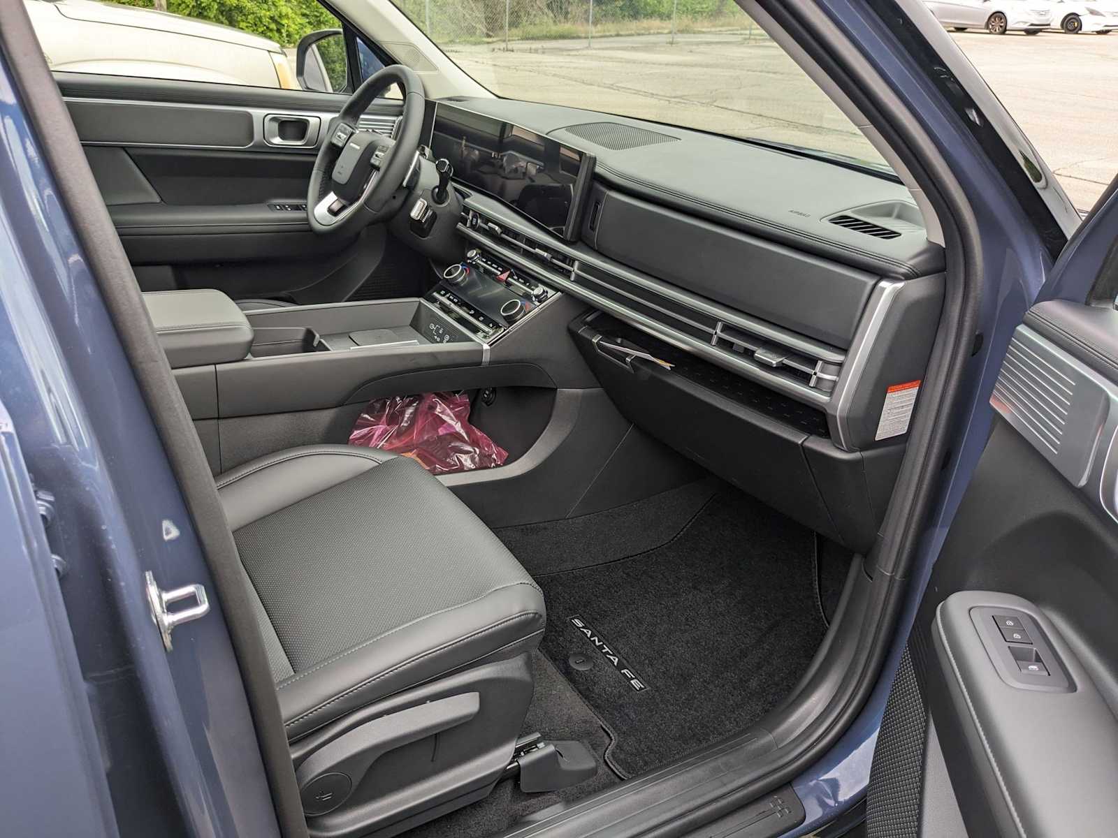 new 2025 Hyundai Santa Fe Hybrid car, priced at $40,159