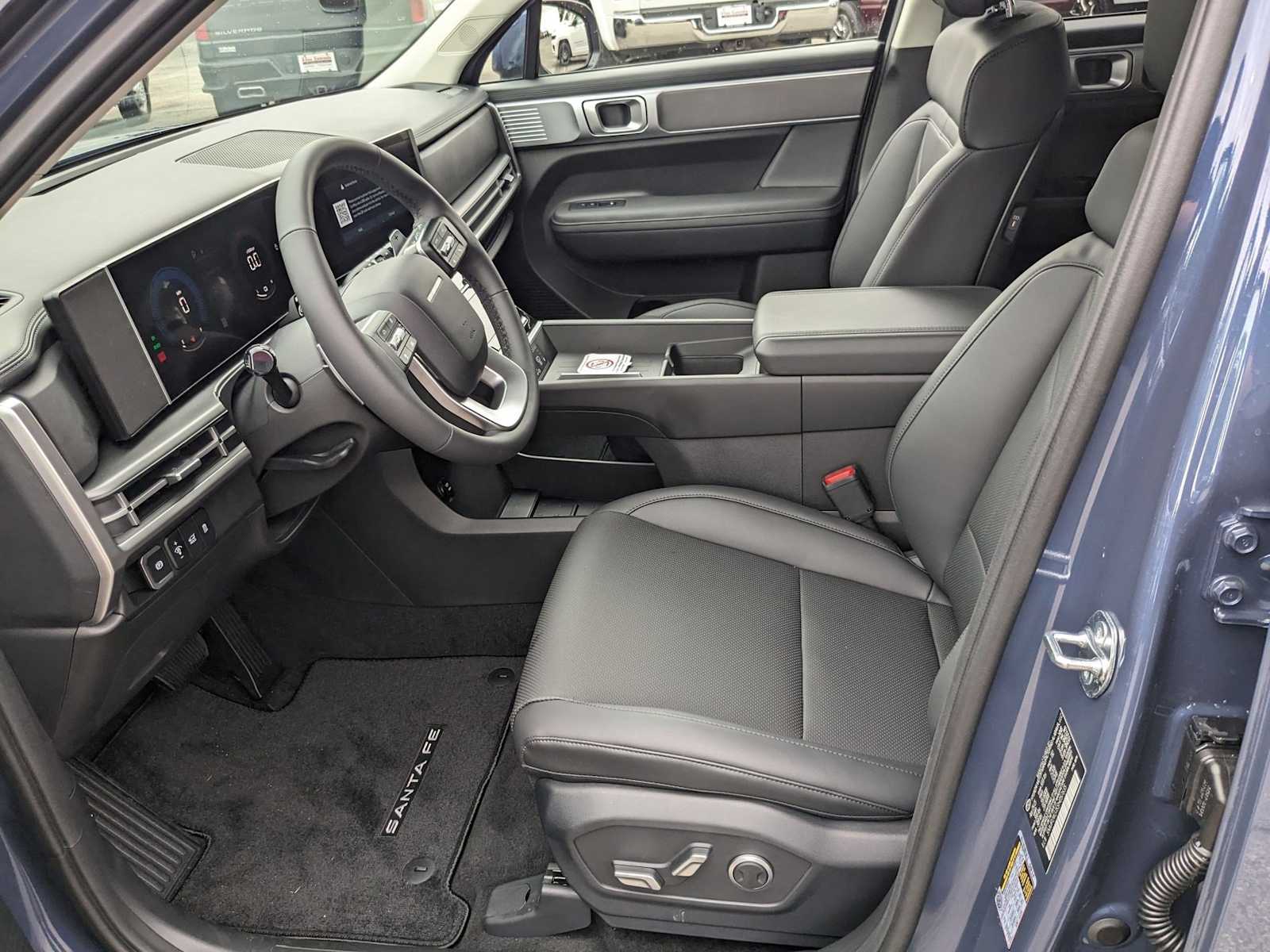 new 2025 Hyundai Santa Fe Hybrid car, priced at $40,165