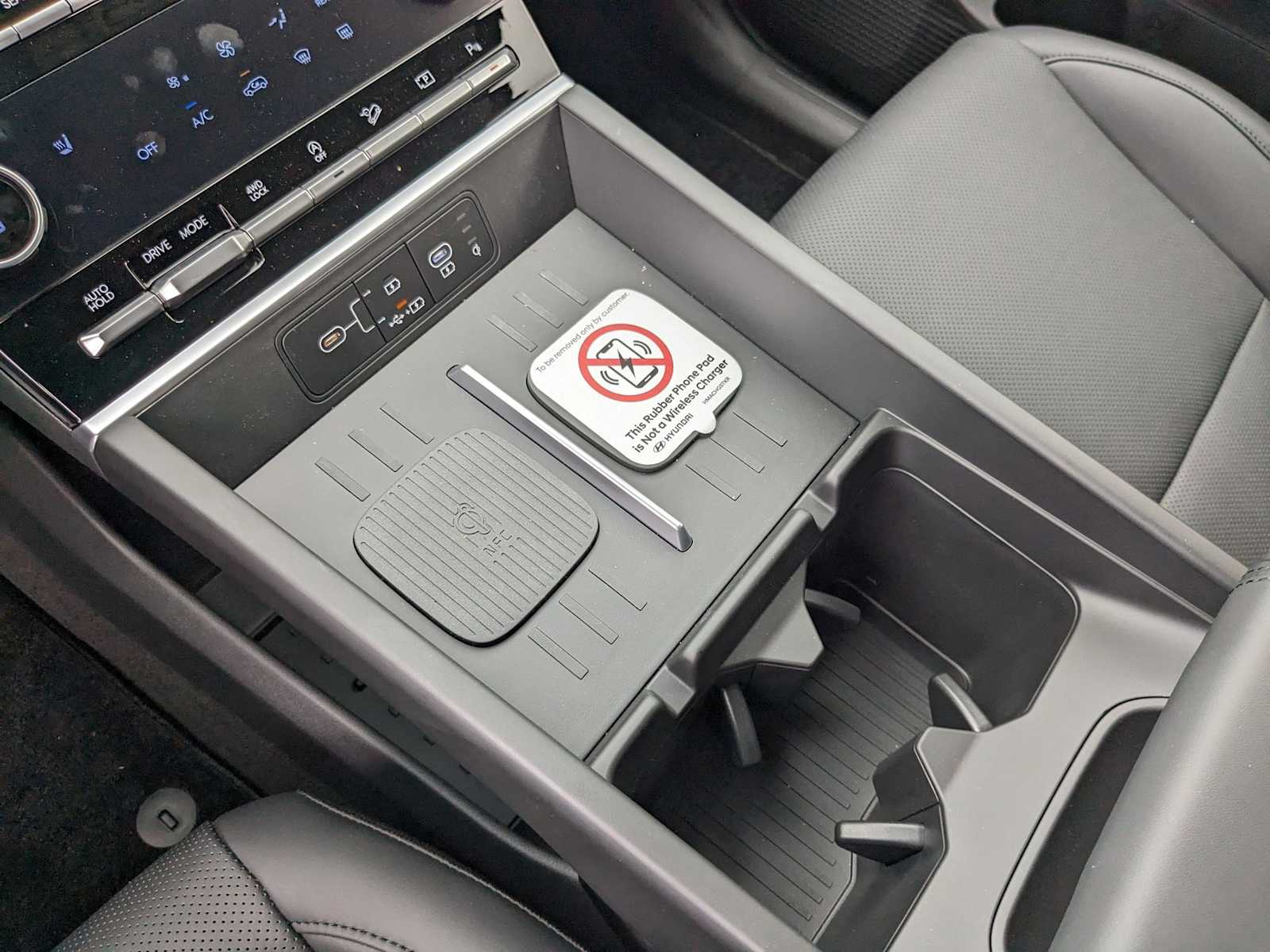 new 2025 Hyundai Santa Fe car, priced at $38,918