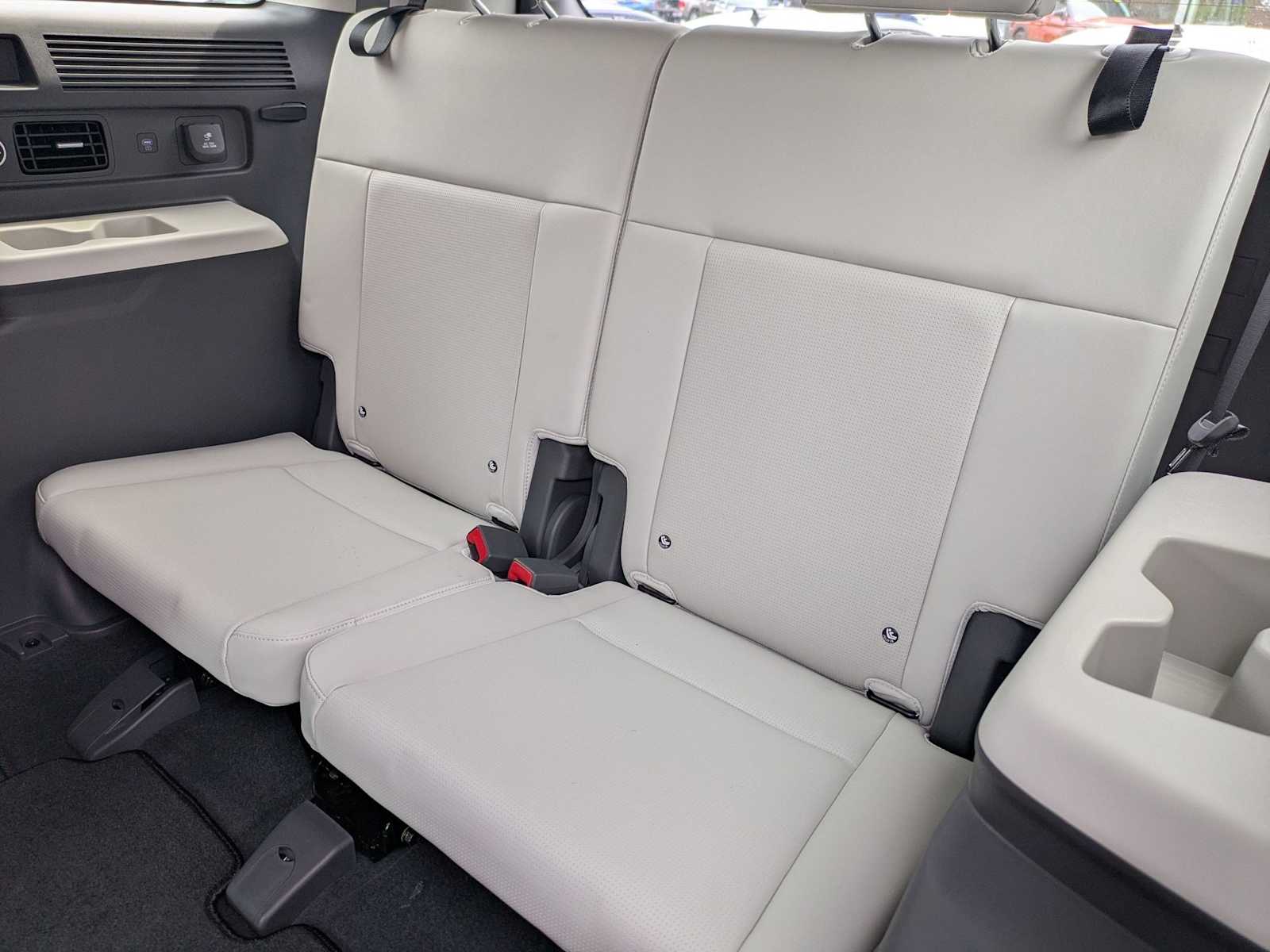 new 2025 Hyundai Santa Fe Hybrid car, priced at $51,430