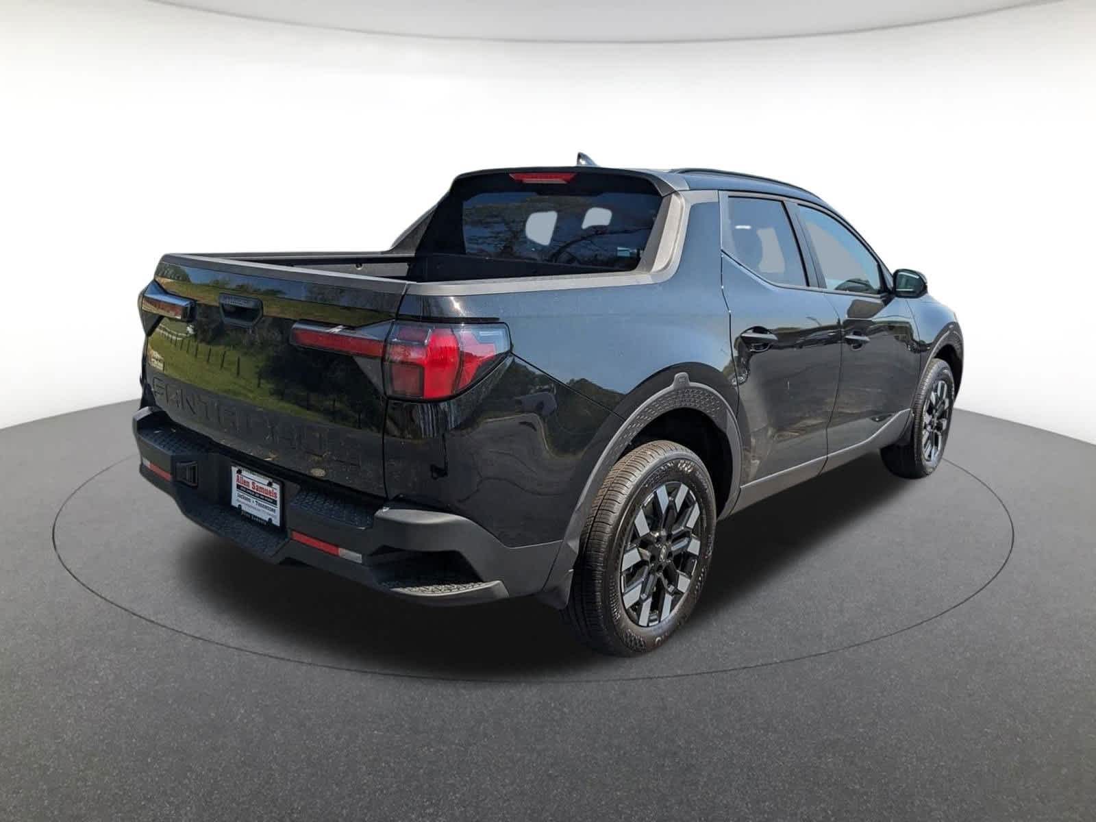 new 2025 Hyundai Santa Cruz car, priced at $31,492
