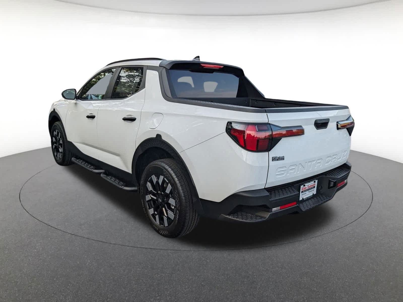 new 2025 Hyundai Santa Cruz car, priced at $32,820