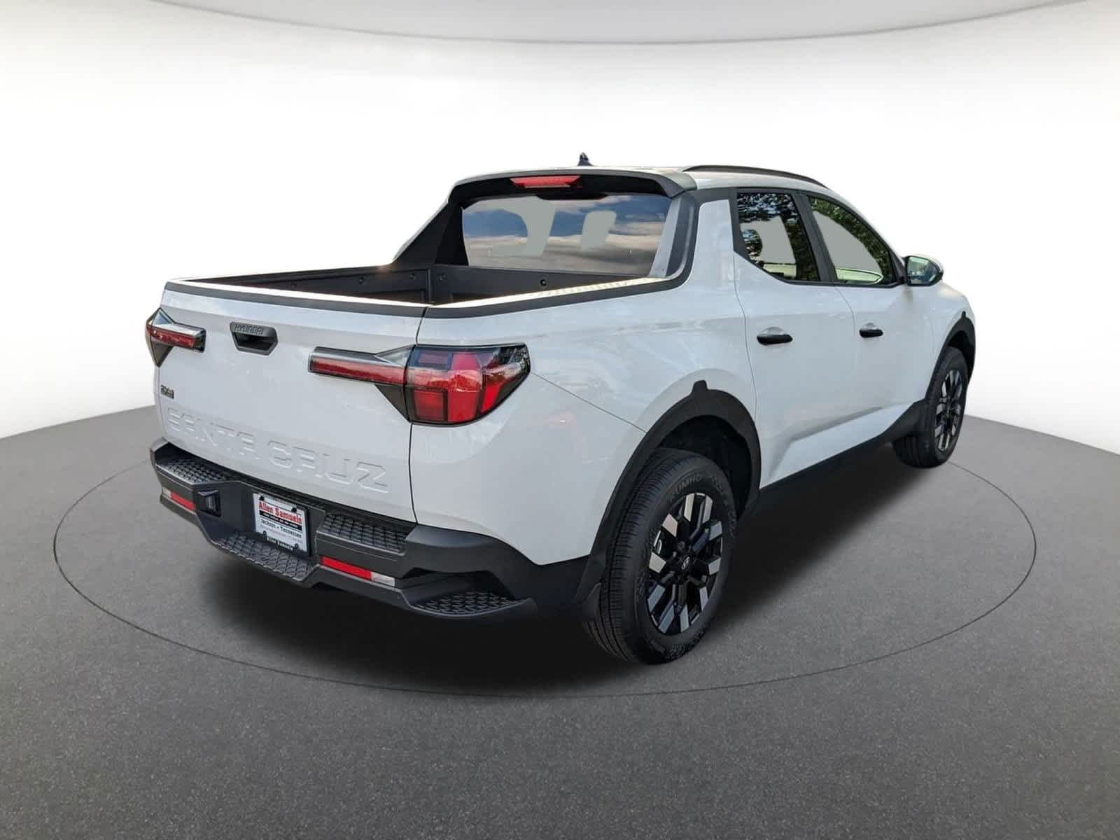 new 2025 Hyundai Santa Cruz car, priced at $32,610