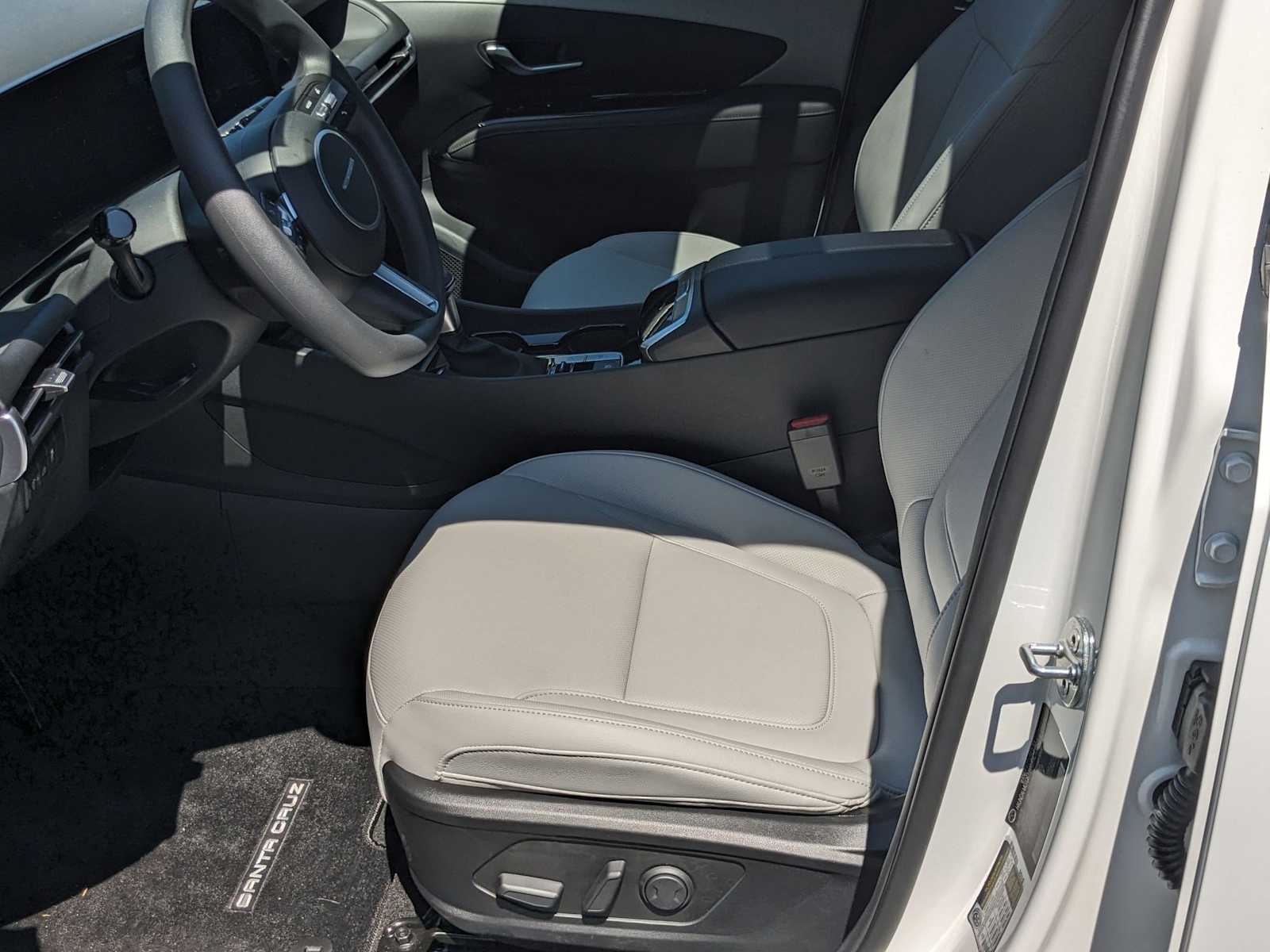 new 2025 Hyundai Santa Cruz car, priced at $36,475