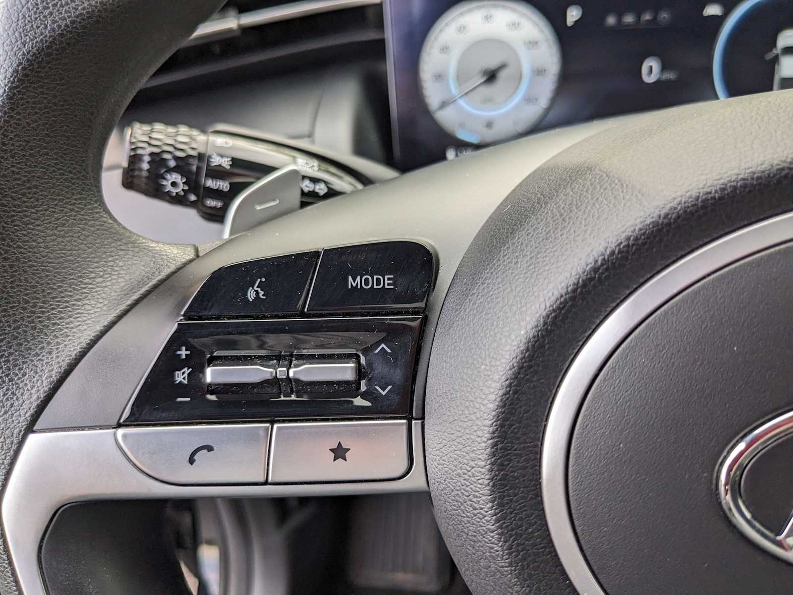 used 2024 Hyundai Santa Cruz car, priced at $32,500