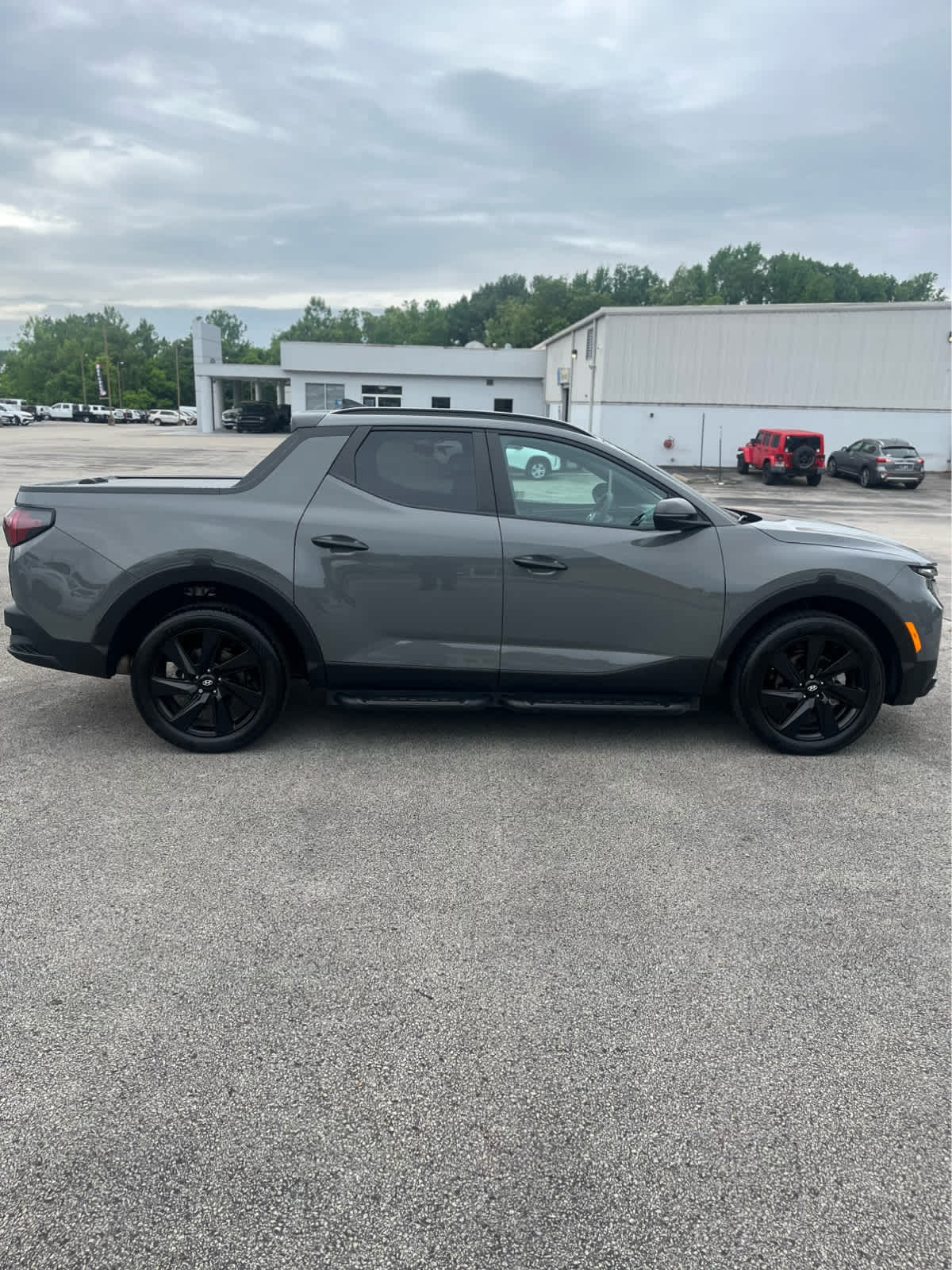 used 2024 Hyundai Santa Cruz car, priced at $33,000