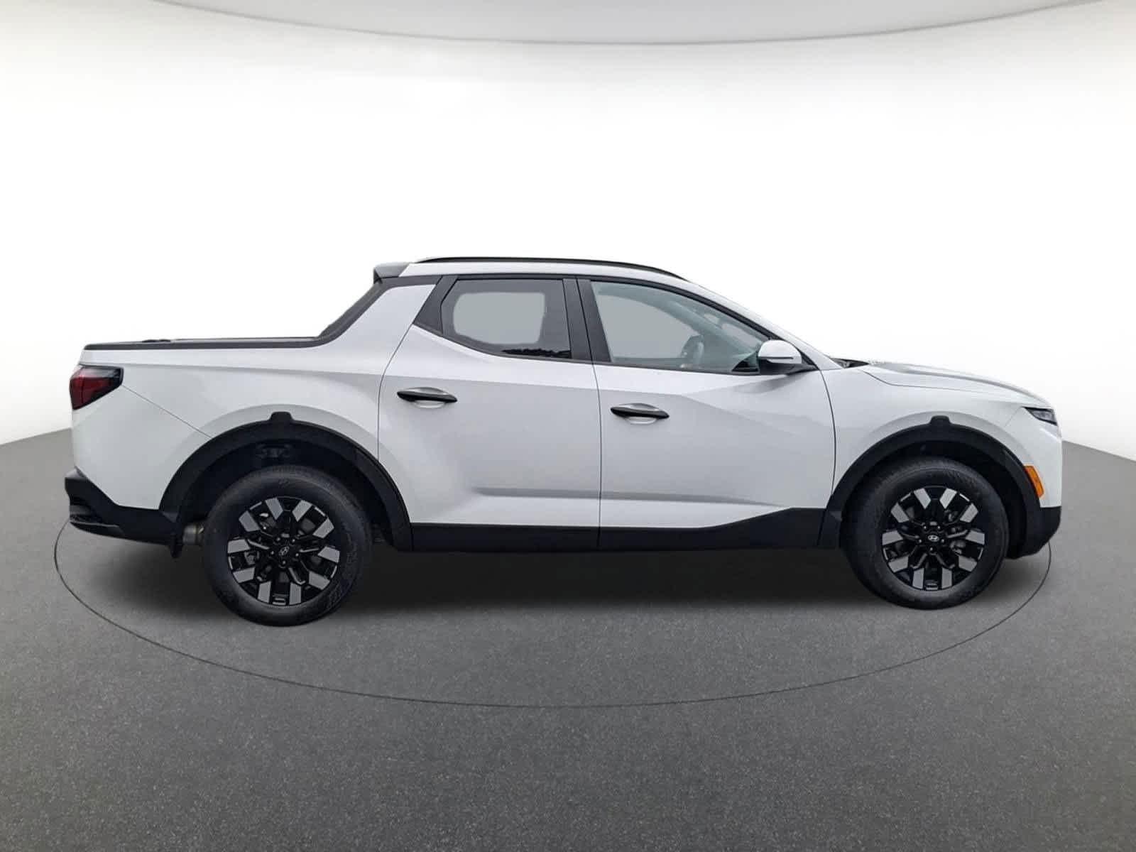 new 2025 Hyundai Santa Cruz car, priced at $37,085