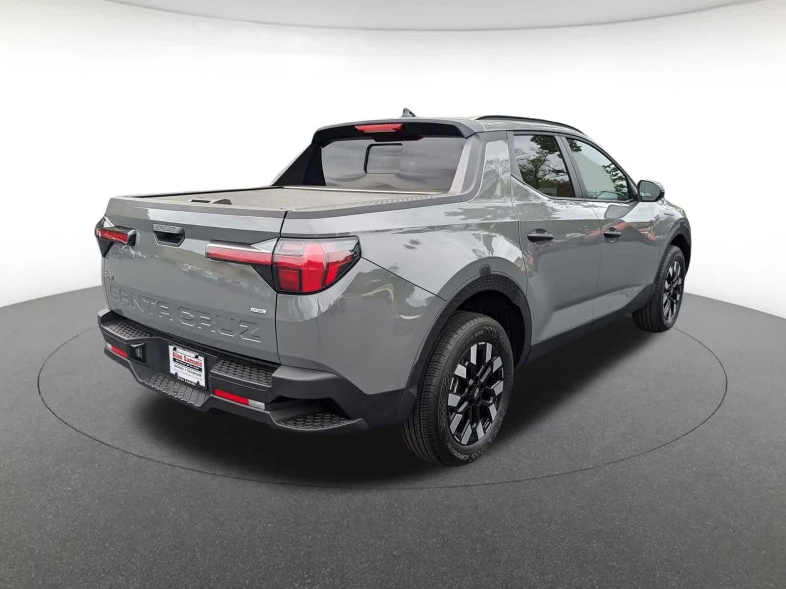 new 2025 Hyundai Santa Cruz car, priced at $35,562