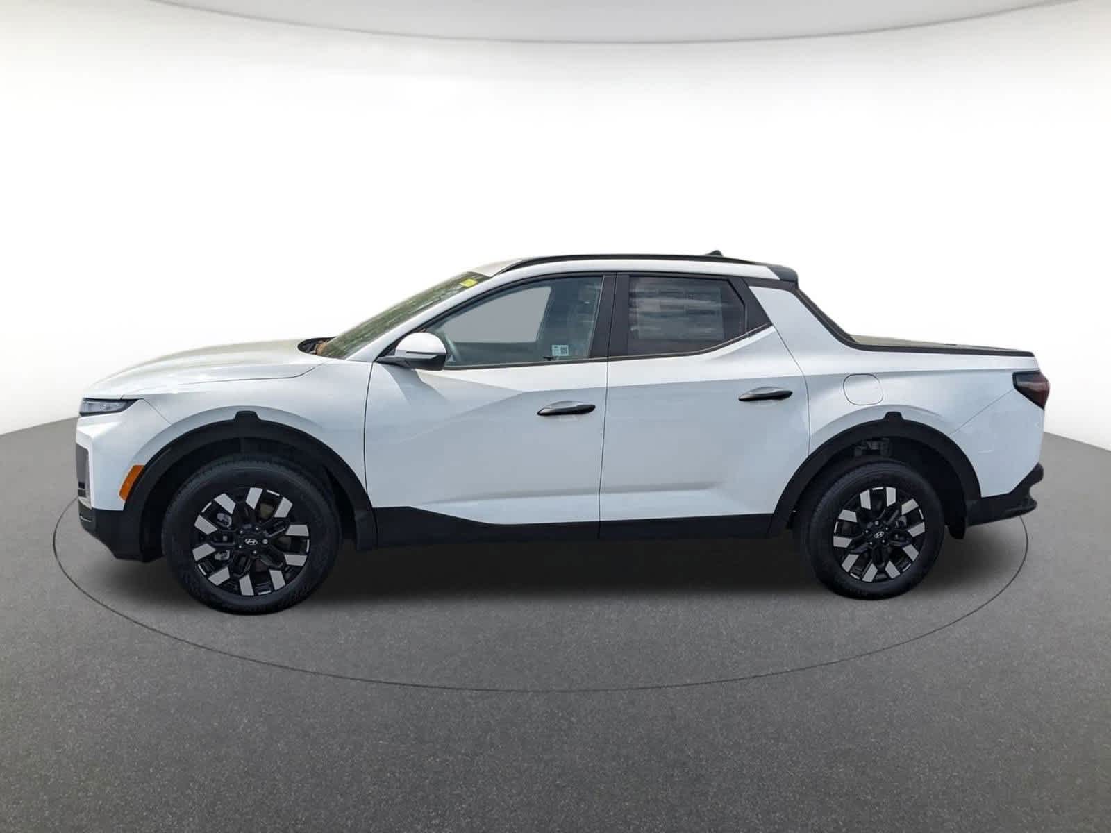 new 2025 Hyundai Santa Cruz car, priced at $35,683