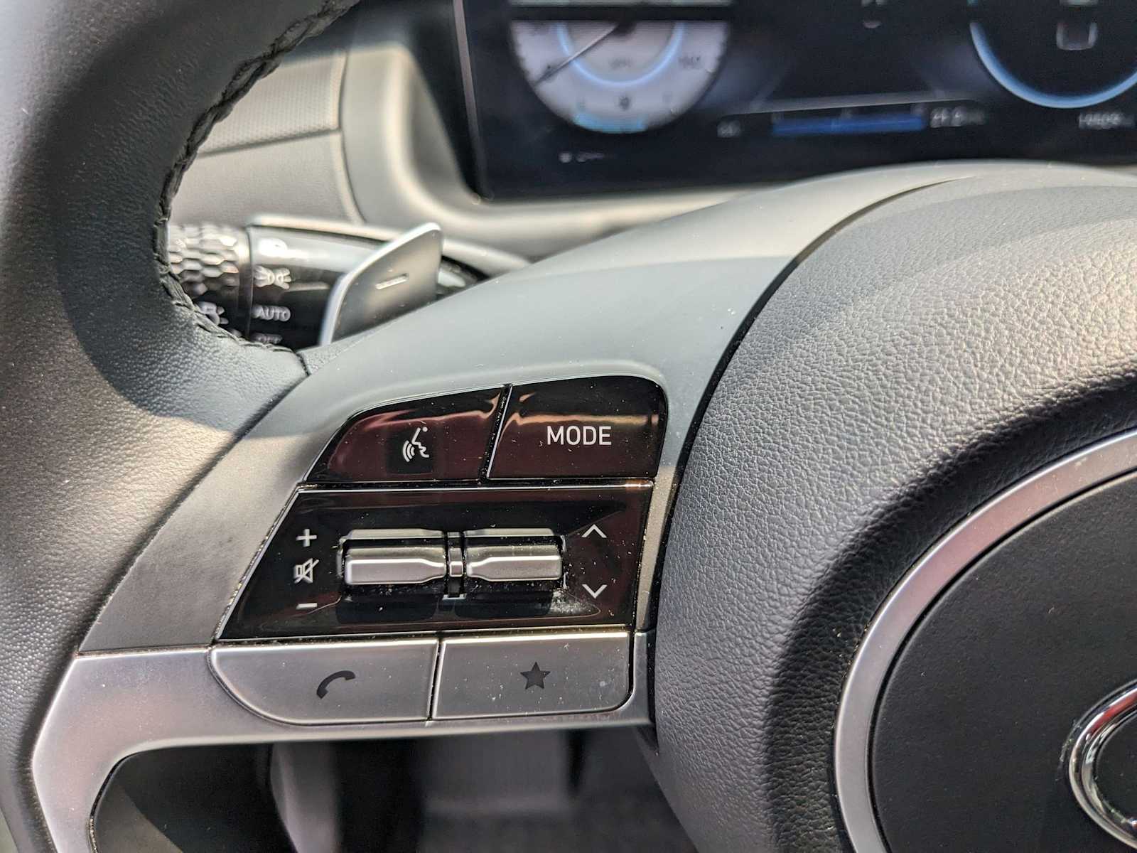used 2024 Hyundai Santa Cruz car, priced at $31,500