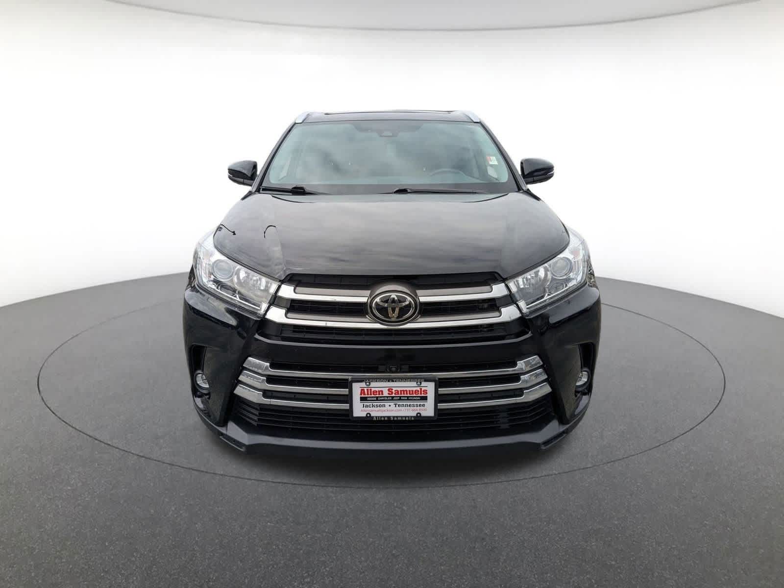 used 2019 Toyota Highlander car, priced at $32,500