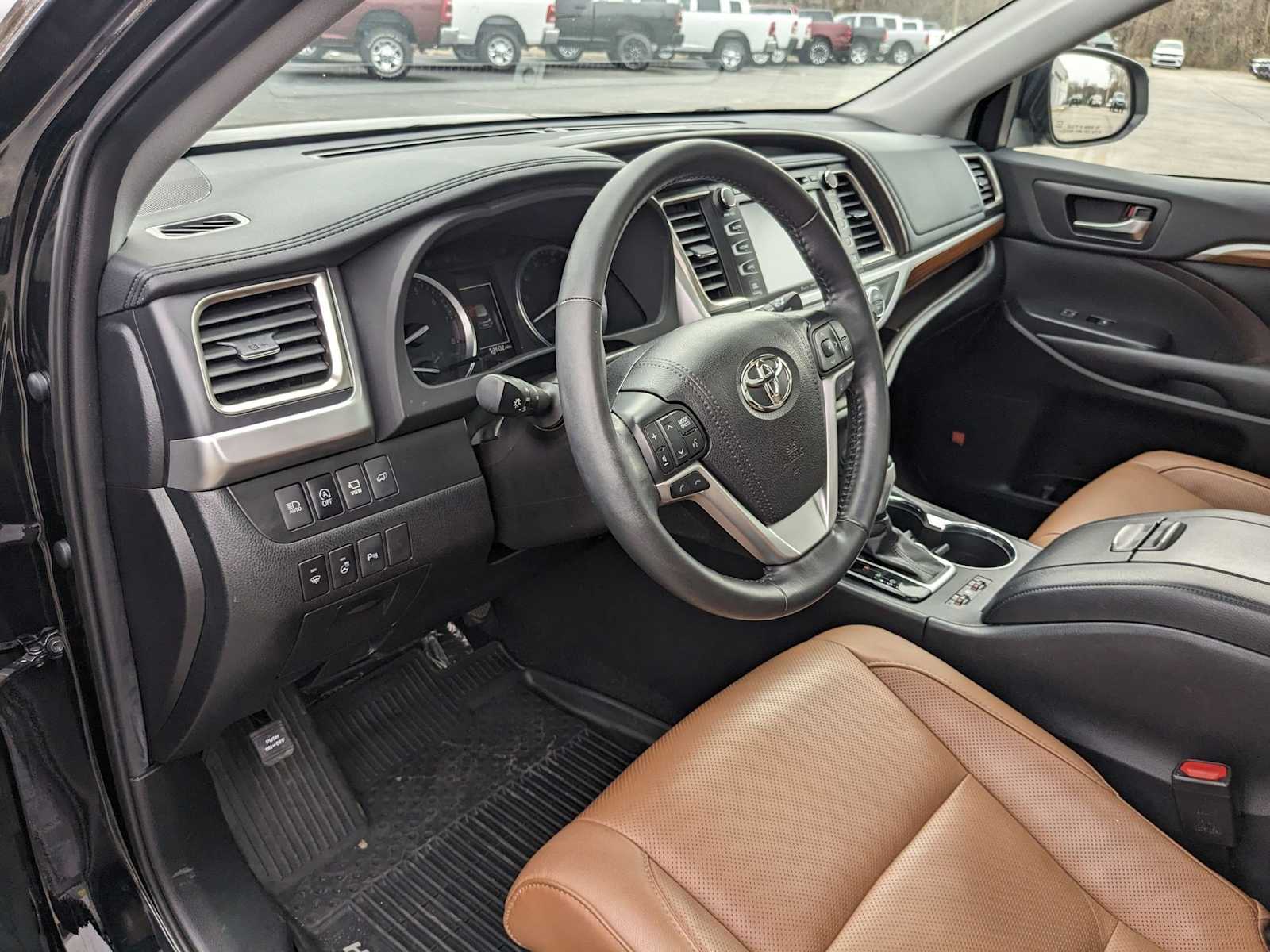 used 2019 Toyota Highlander car, priced at $32,500