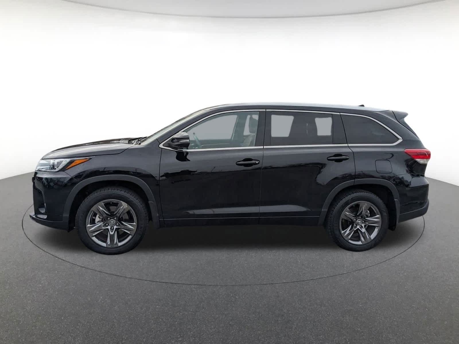 used 2019 Toyota Highlander car, priced at $32,500