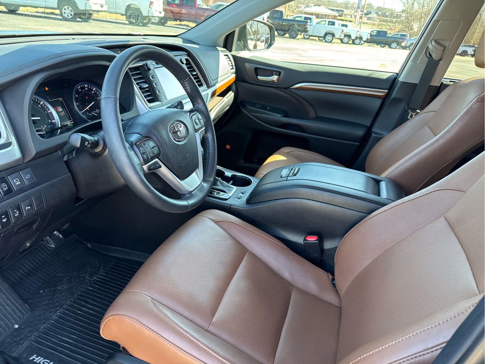 used 2019 Toyota Highlander car, priced at $25,500