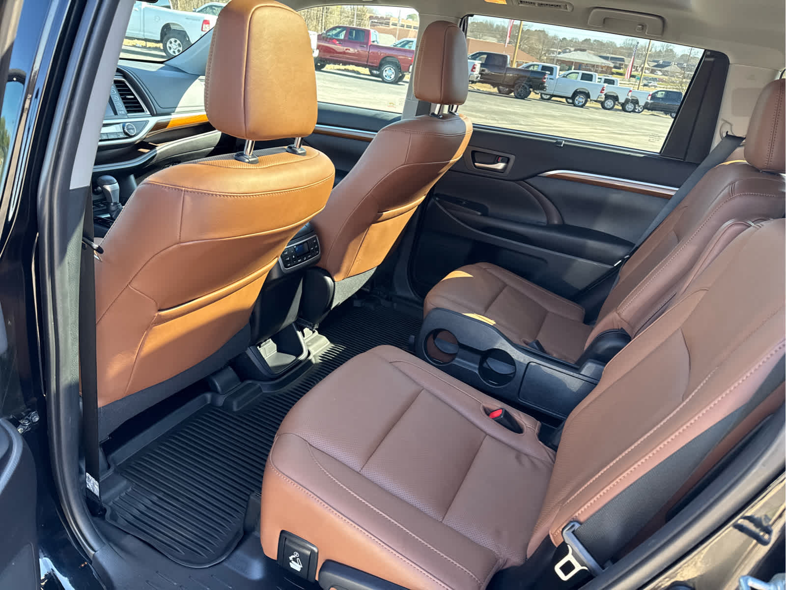 used 2019 Toyota Highlander car, priced at $25,500