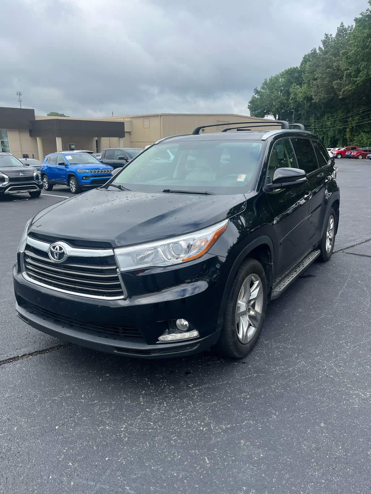 used 2015 Toyota Highlander car, priced at $21,000