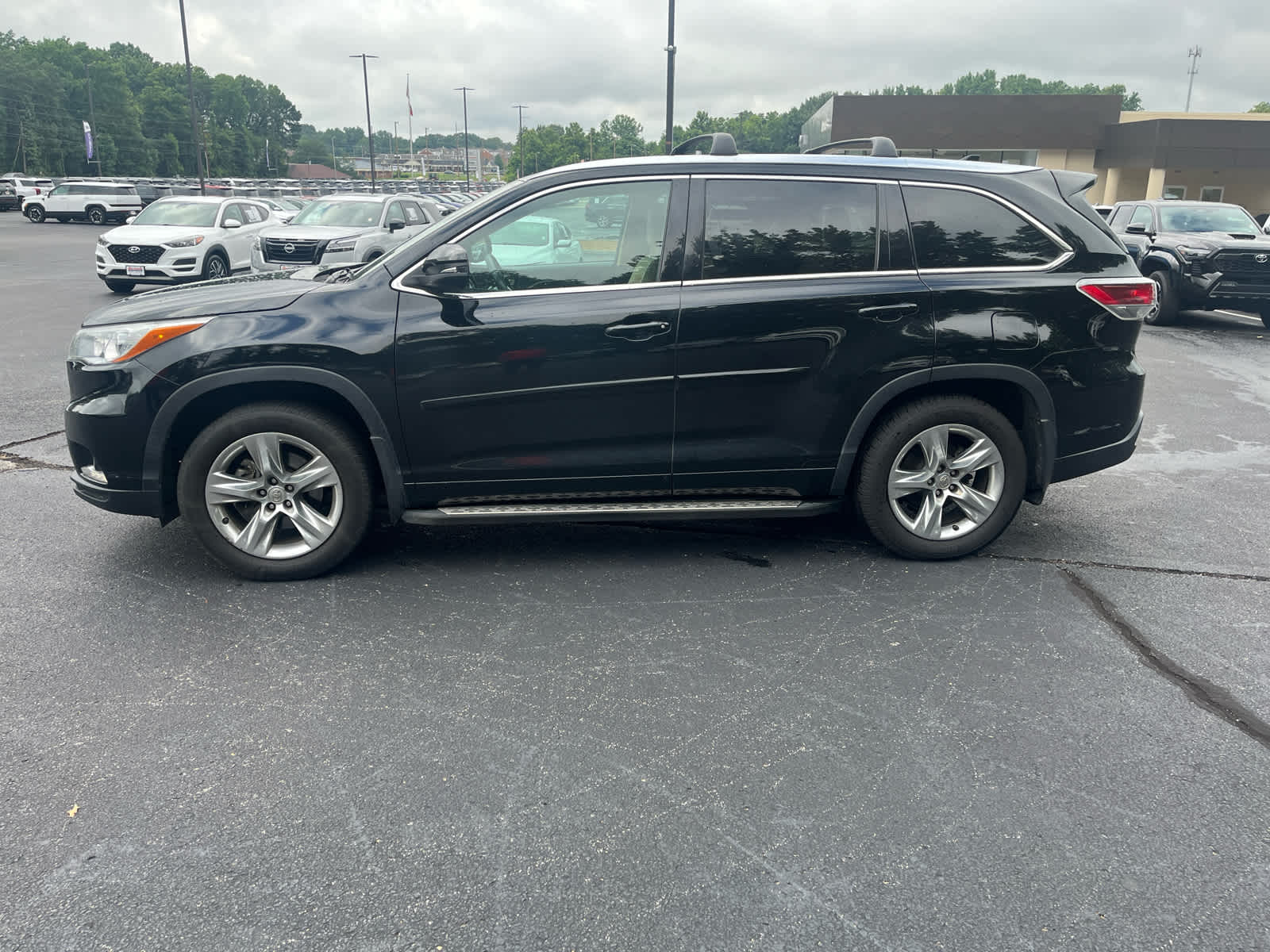 used 2015 Toyota Highlander car, priced at $21,000