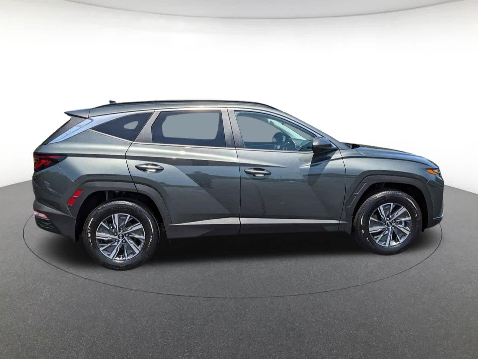 new 2024 Hyundai Tucson Hybrid car, priced at $31,099