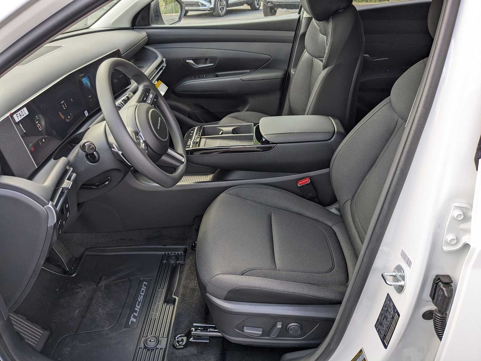 new 2025 Hyundai Tucson Hybrid car, priced at $34,719