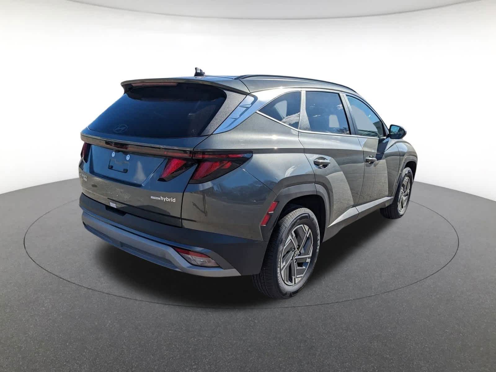 new 2025 Hyundai Tucson Hybrid car, priced at $34,251