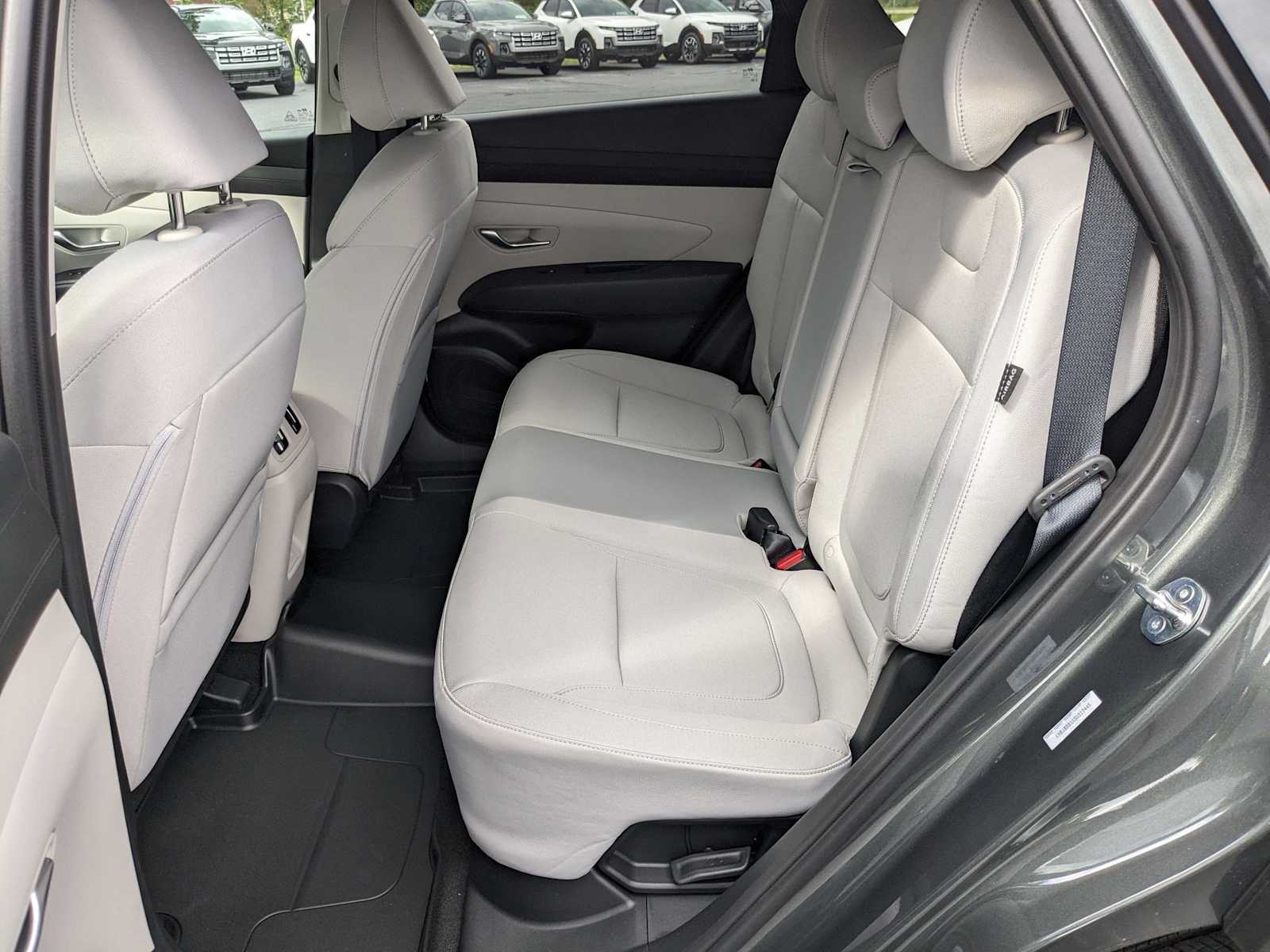 new 2025 Hyundai Tucson Hybrid car, priced at $34,296