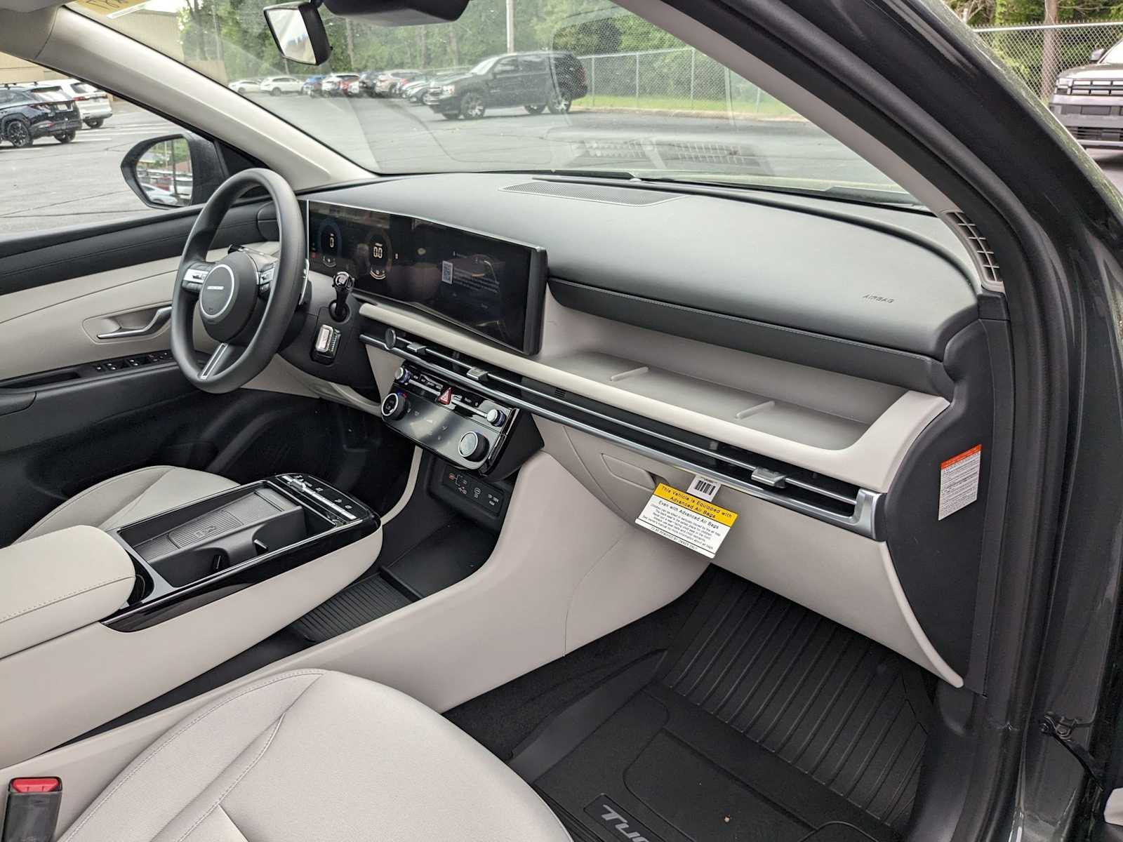 new 2025 Hyundai Tucson Hybrid car, priced at $34,296