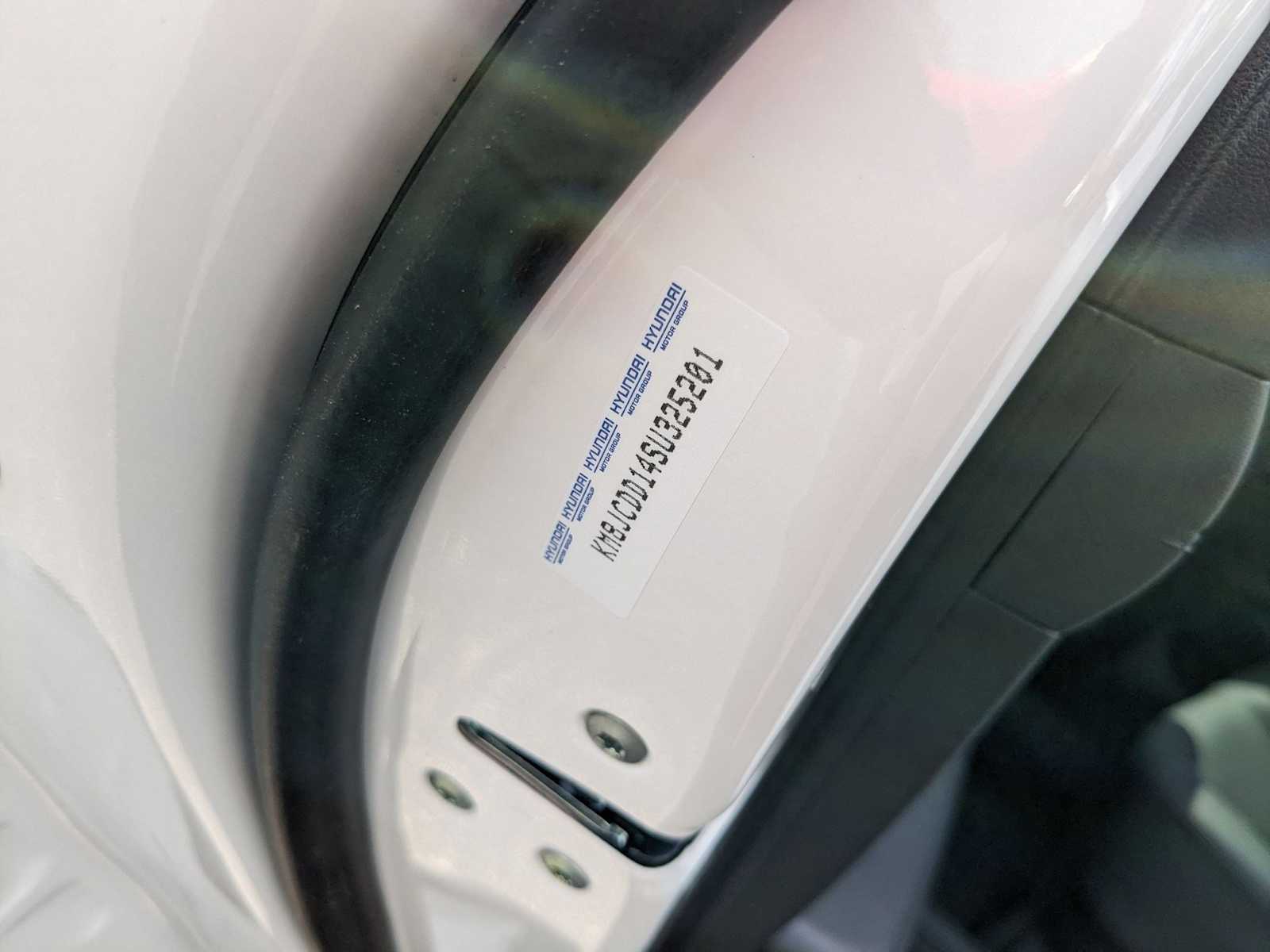 new 2025 Hyundai Tucson Hybrid car, priced at $37,771
