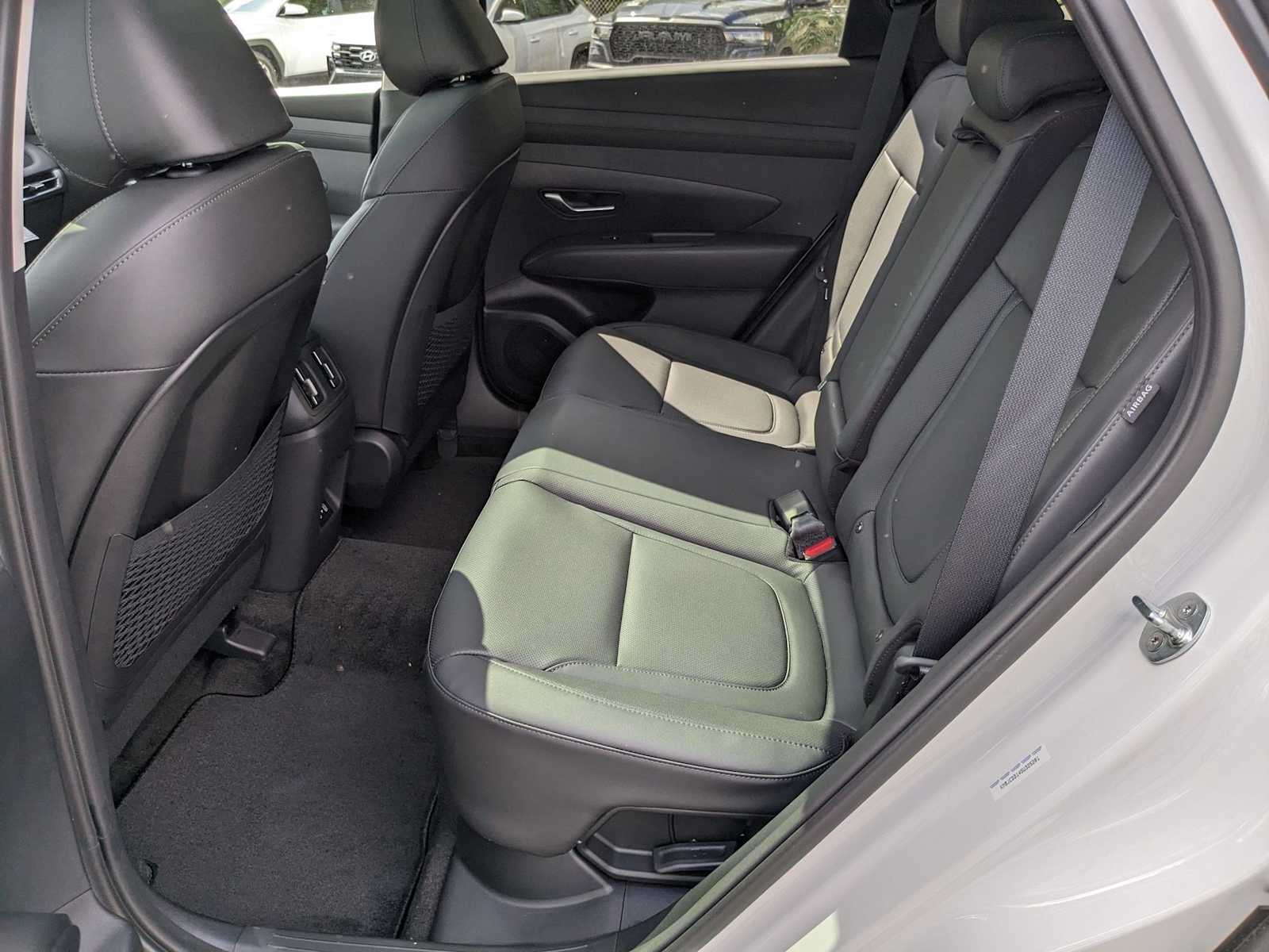 new 2025 Hyundai Tucson Hybrid car, priced at $37,771