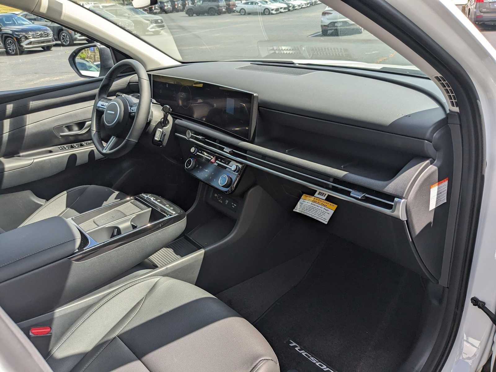 new 2025 Hyundai Tucson Hybrid car, priced at $37,771