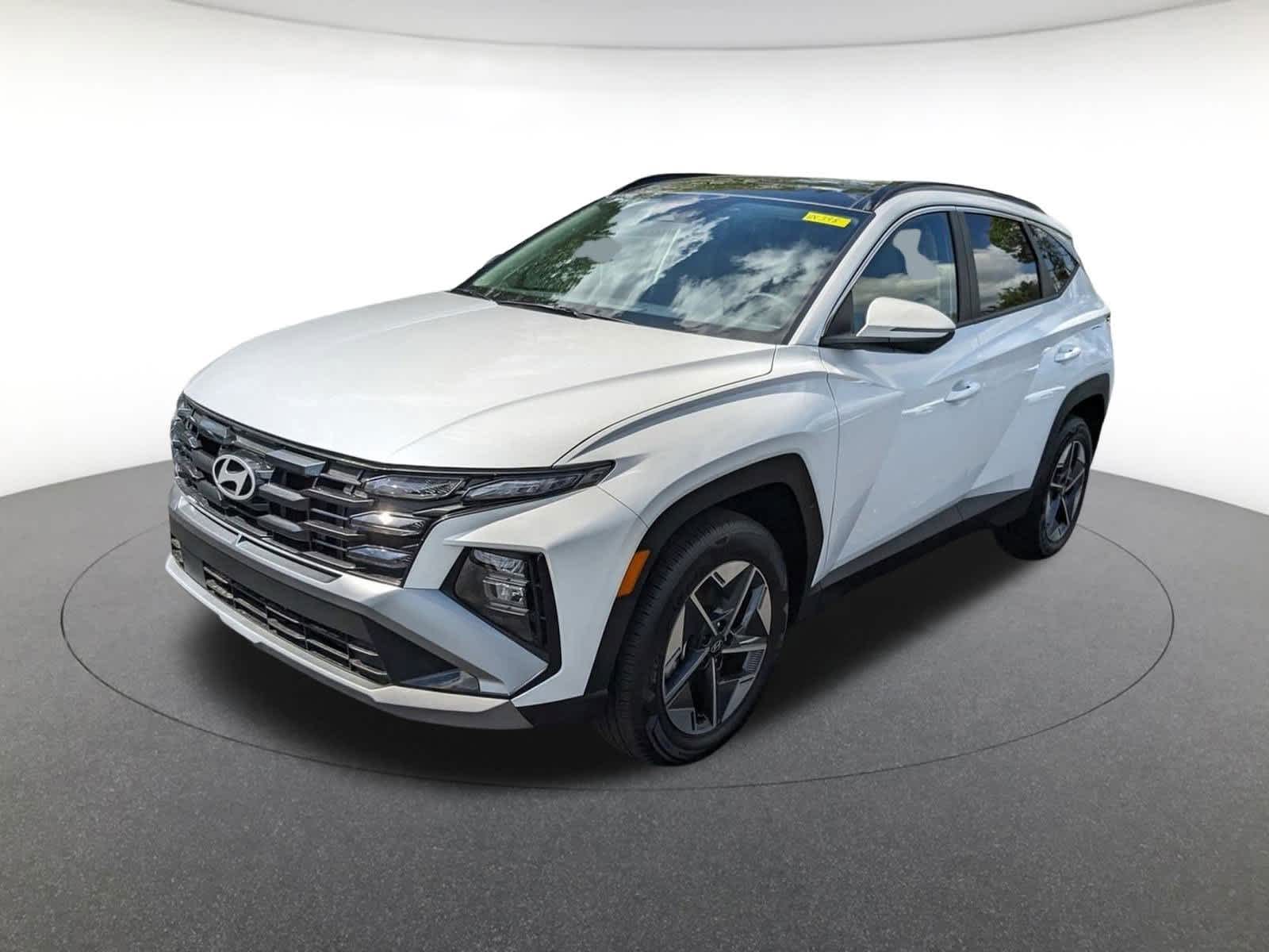 new 2025 Hyundai Tucson Hybrid car, priced at $37,771