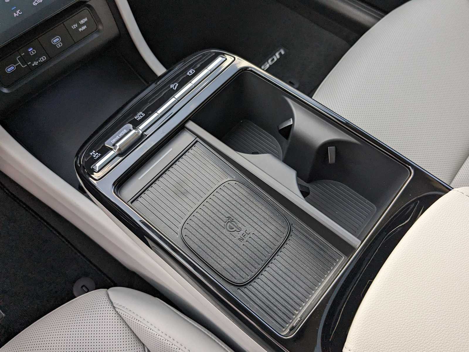 new 2025 Hyundai Tucson Hybrid car, priced at $38,500