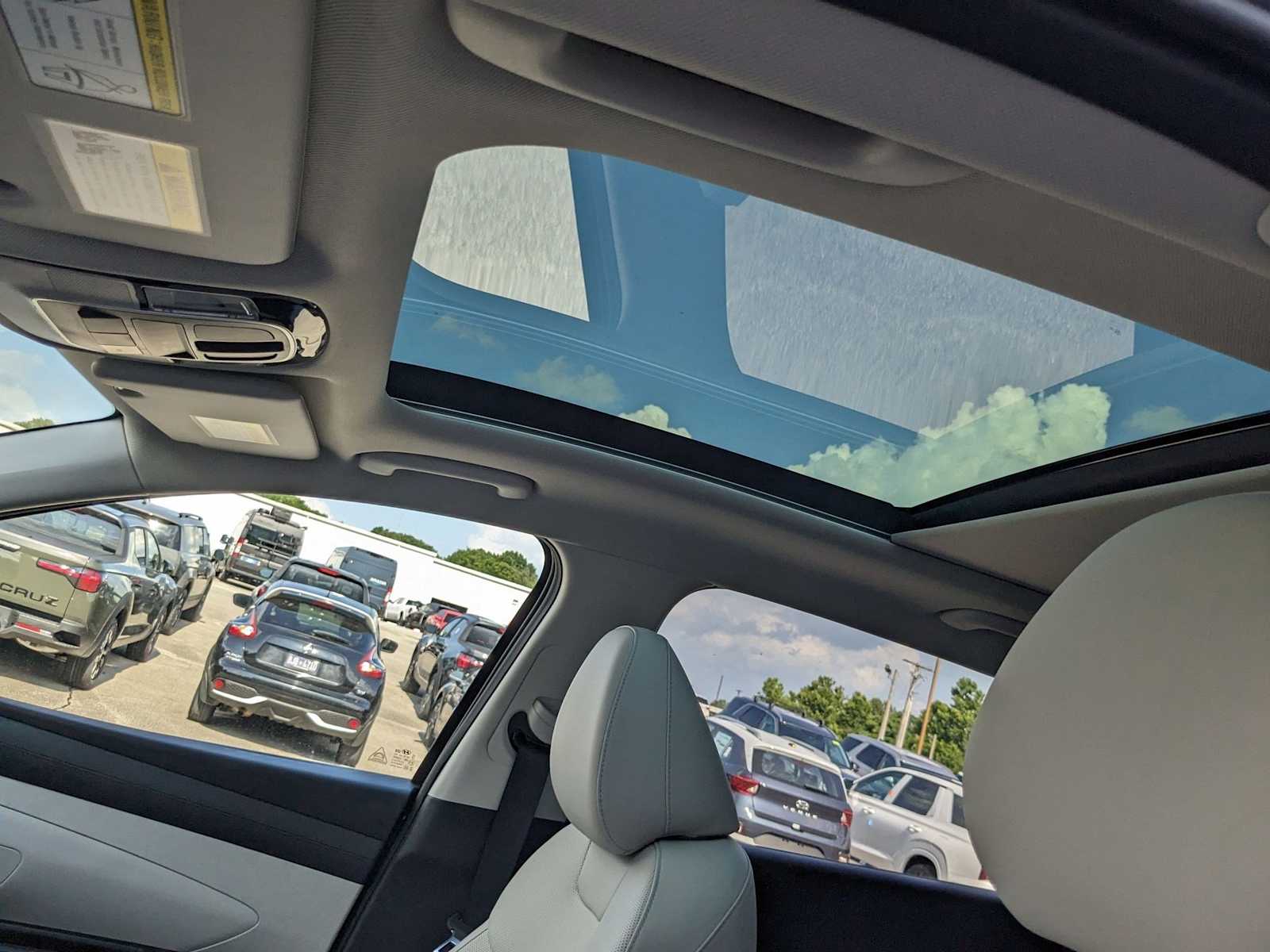 new 2025 Hyundai Tucson Hybrid car, priced at $38,500