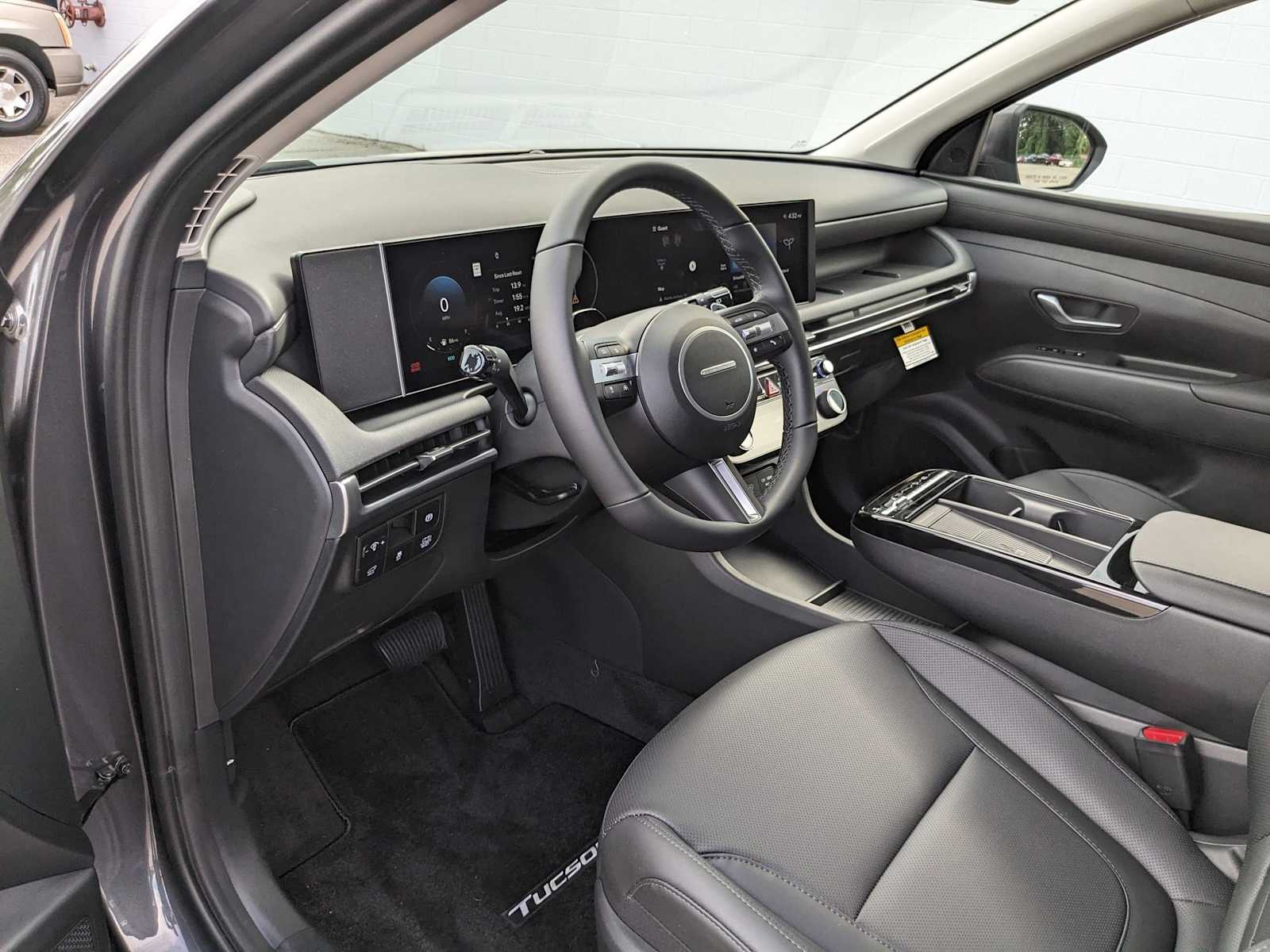 new 2025 Hyundai Tucson Hybrid car, priced at $38,500