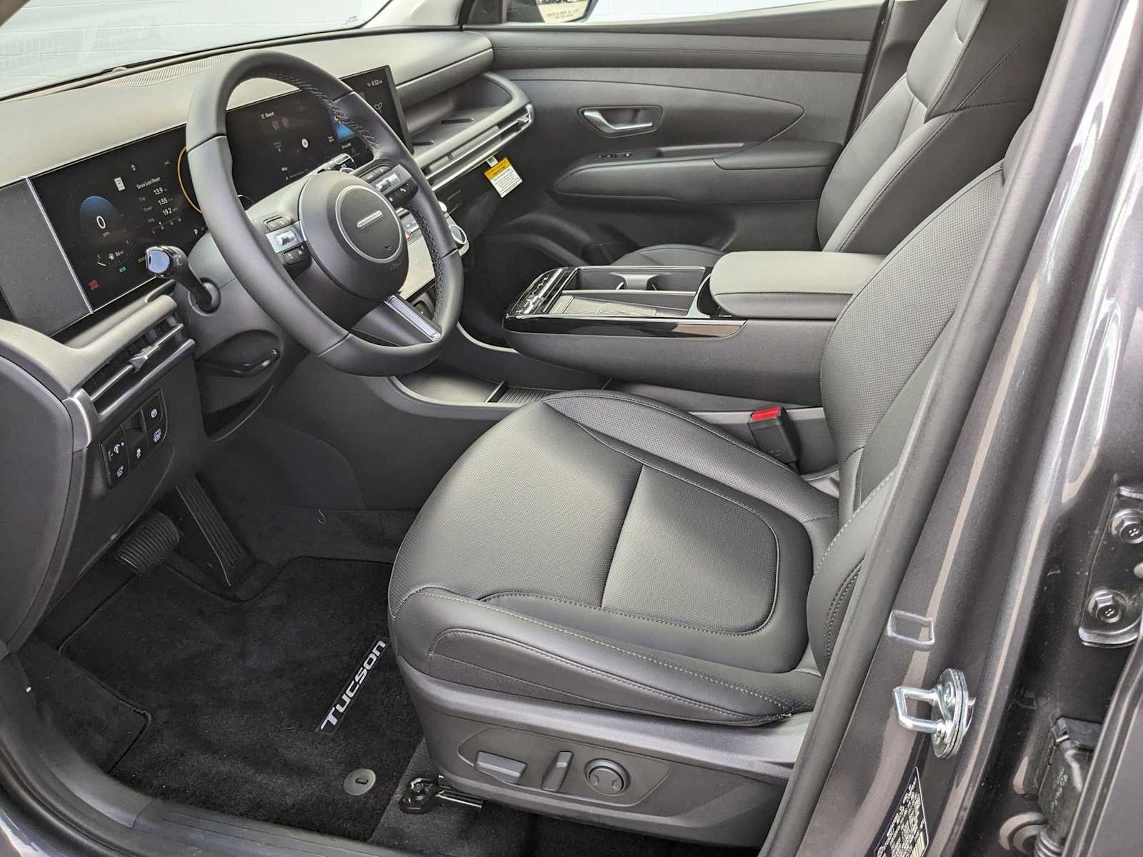 new 2025 Hyundai Tucson Hybrid car, priced at $38,500