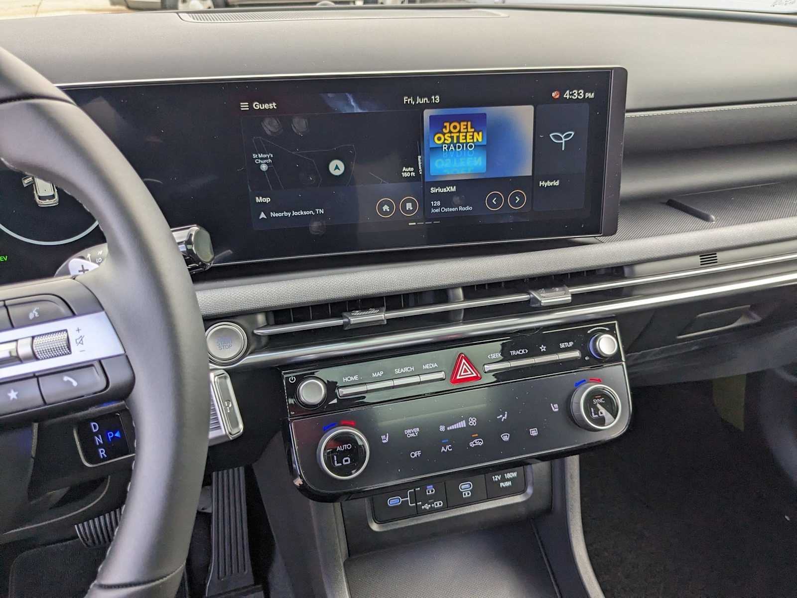 new 2025 Hyundai Tucson Hybrid car, priced at $38,500